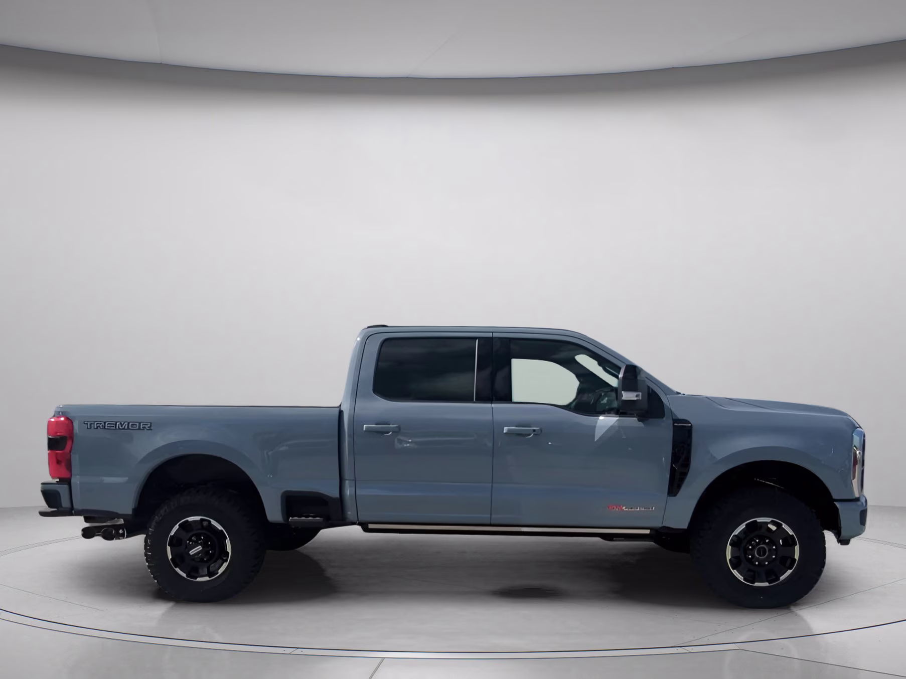 2026 Glacier Gray Metallic Tri-Coat Ford Super Duty F-250 SRW Platinum Crew Cab Pickup 4X4 Truck