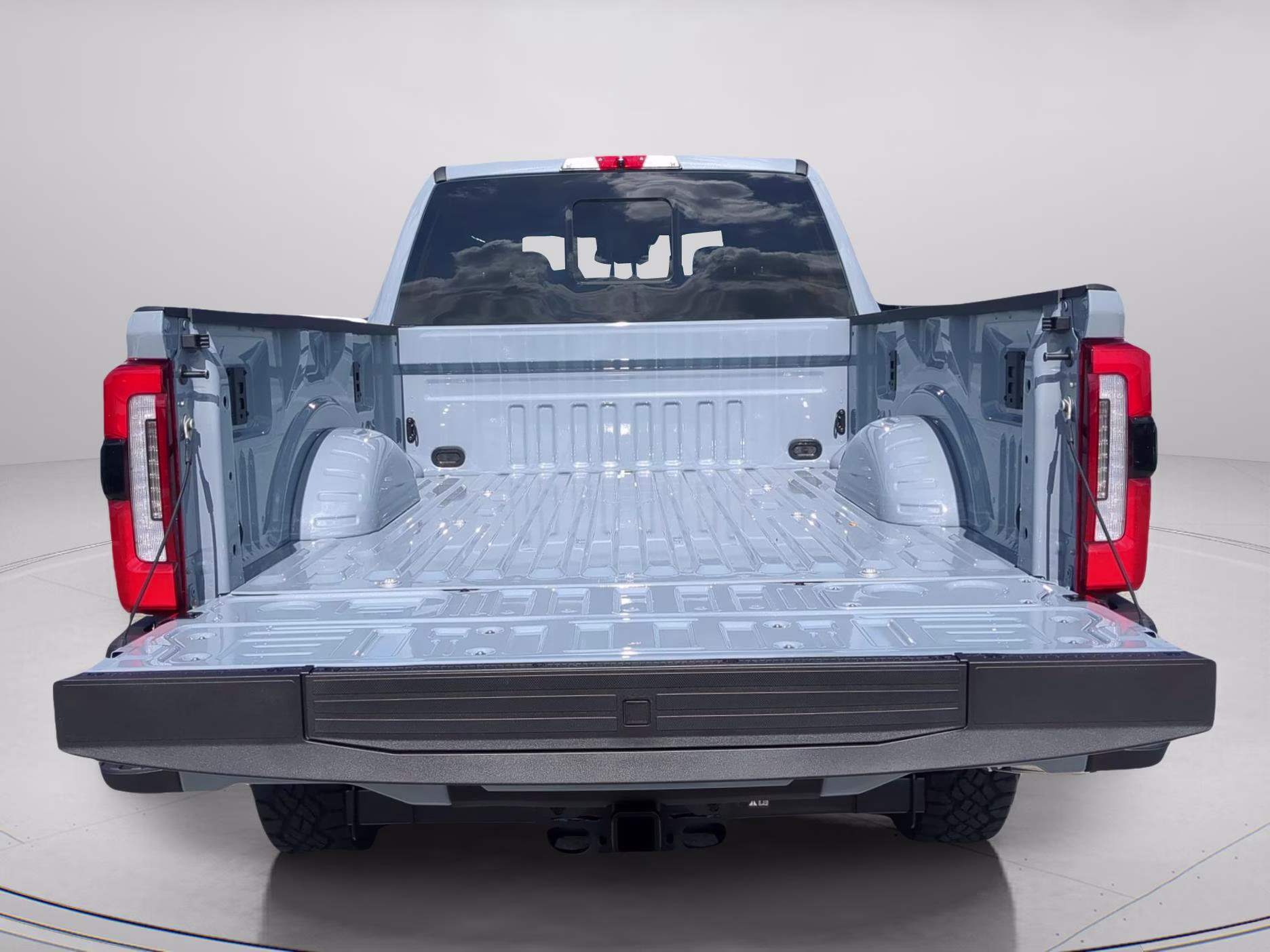 2026 Glacier Gray Metallic Tri-Coat Ford Super Duty F-250 SRW Platinum Crew Cab Pickup 4X4 Truck