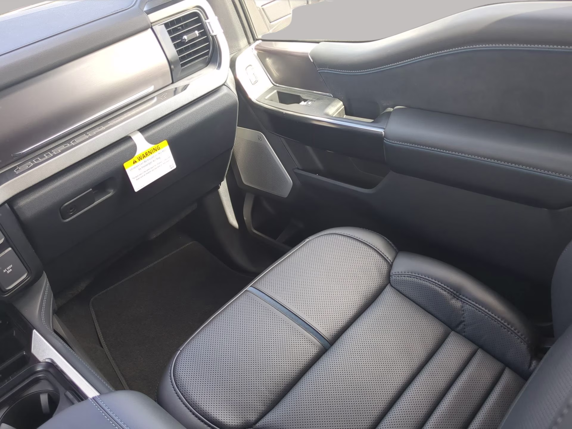 2026 Glacier Gray Metallic Tri-Coat Ford Super Duty F-250 SRW Platinum Crew Cab Pickup 4X4 Truck