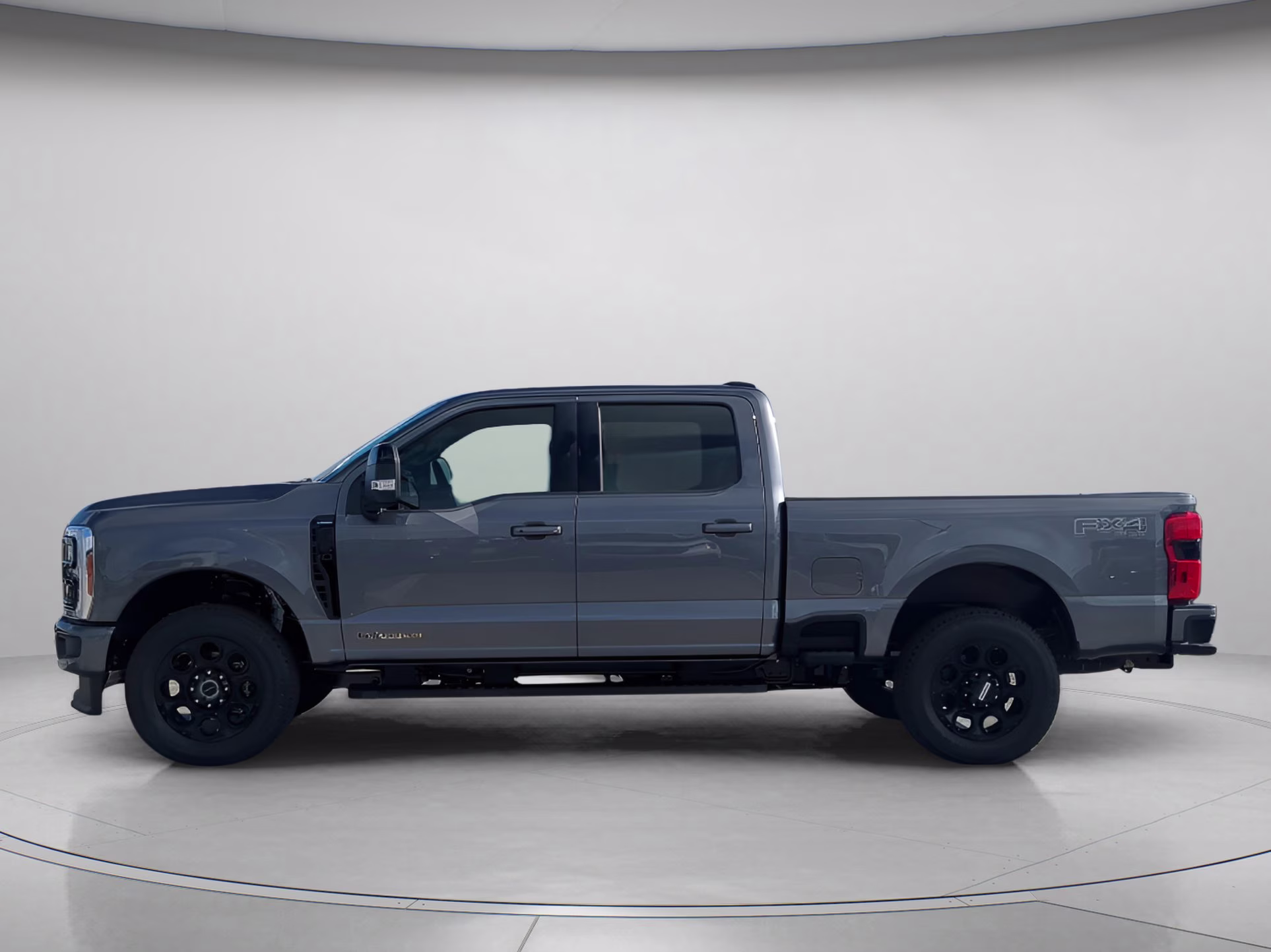 2026 Carbonized Gray Metallic Ford Super Duty F-250 SRW LARIAT Crew Cab Pickup 4X4 Truck