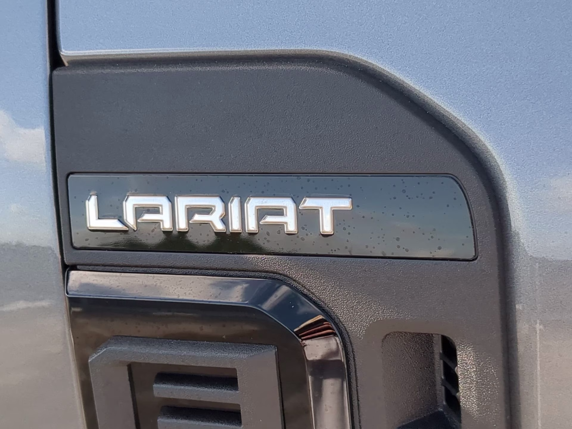 2026 Carbonized Gray Metallic Ford Super Duty F-250 SRW LARIAT Crew Cab Pickup 4X4 Truck