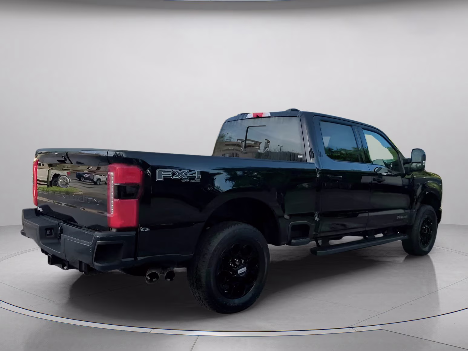 2026 Agate Black Metallic Ford Super Duty F-250 SRW LARIAT Crew Cab Pickup 4X4 Truck