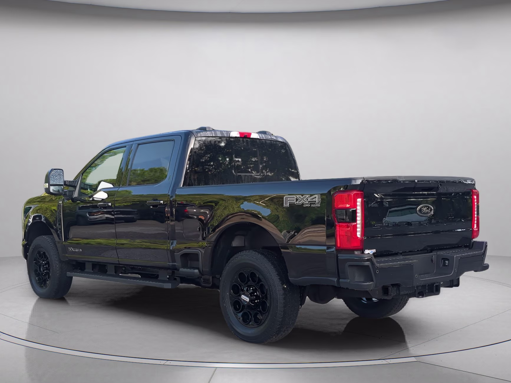 2026 Agate Black Metallic Ford Super Duty F-250 SRW LARIAT Crew Cab Pickup 4X4 Truck
