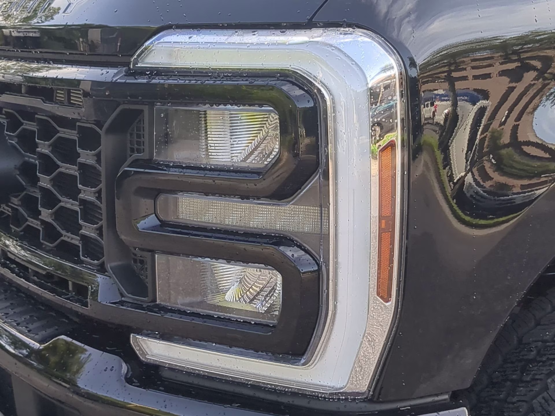 2026 Agate Black Metallic Ford Super Duty F-250 SRW LARIAT Crew Cab Pickup 4X4 Truck