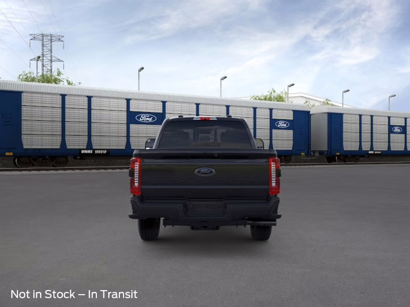 2026 Agate Black Metallic Ford Super Duty F-250 SRW LARIAT Crew Cab Pickup 4X4 Truck