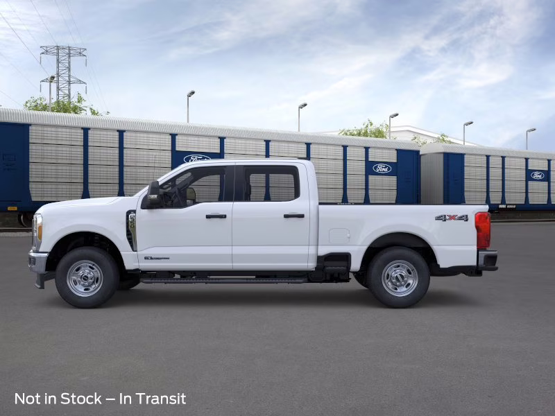 2026 Oxford White Ford Super Duty F-350 SRW XL Crew Cab Pickup 4X4 Truck