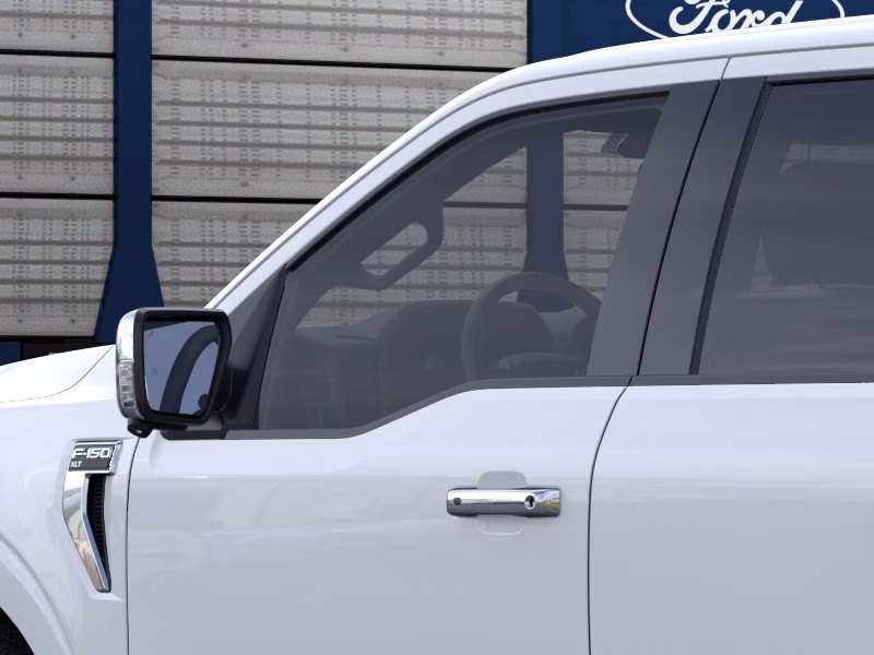 2026 Oxford White Ford F-150 XLT Crew Cab Pickup 4X4 Truck