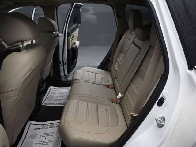 2022 White Honda CR-V EX-L AWD SUV