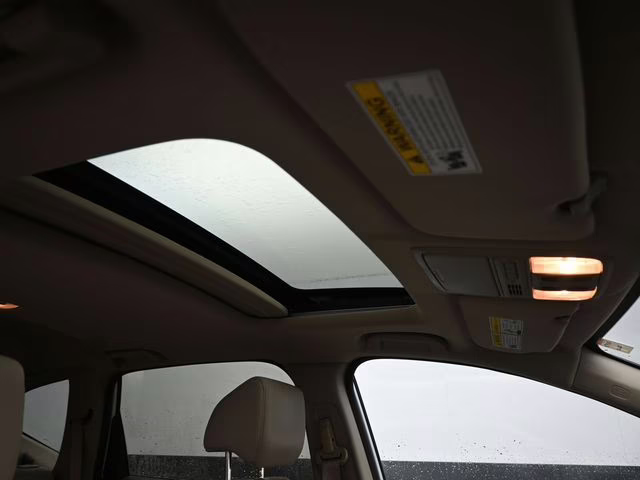 2022 White Honda CR-V EX-L AWD SUV