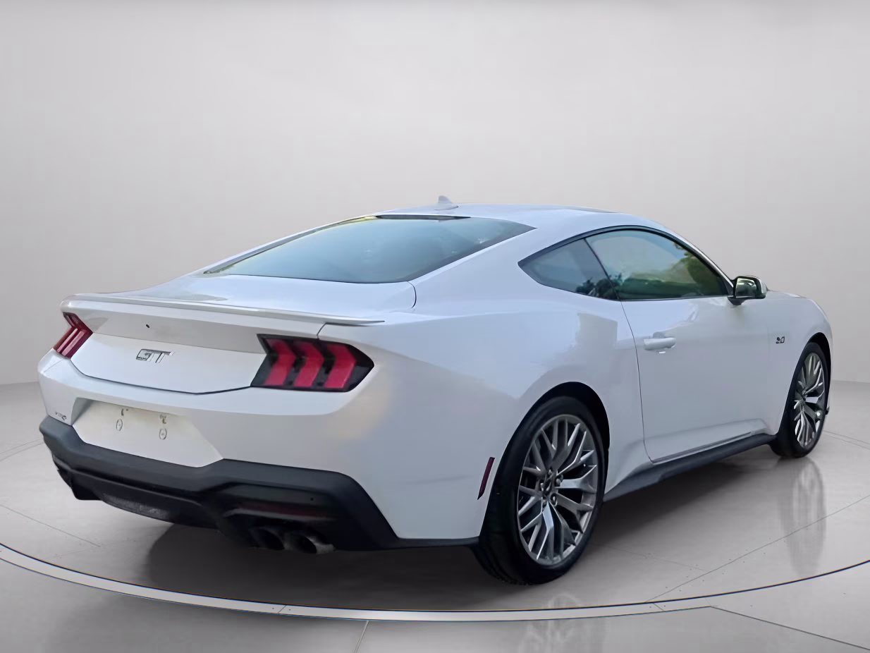 2026 Oxford White Ford Mustang GT Premium RWD Coupe