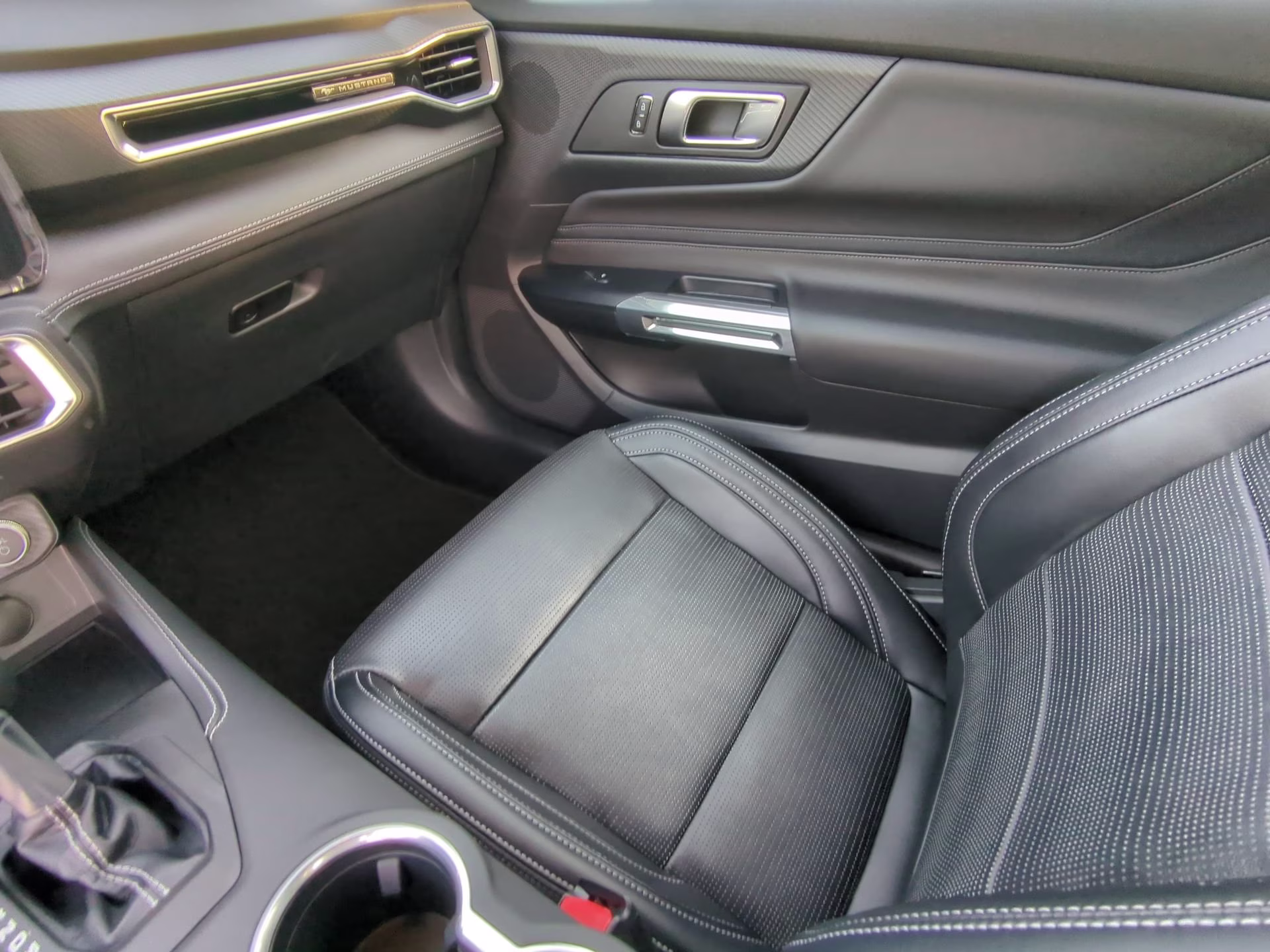 2026 Oxford White Ford Mustang GT Premium RWD Coupe