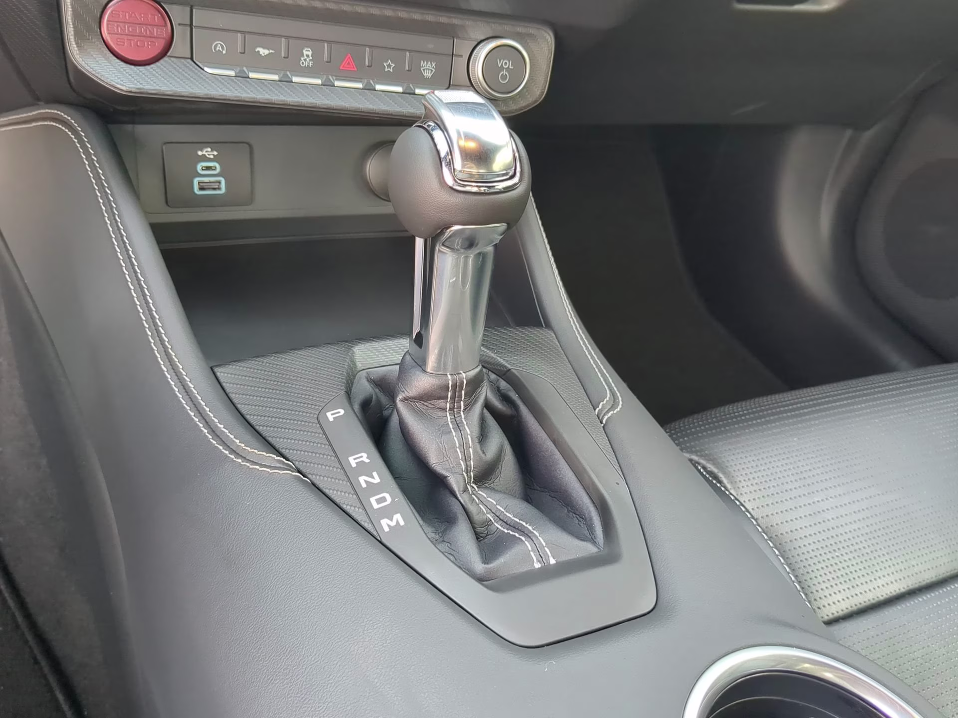 2026 Oxford White Ford Mustang GT Premium RWD Coupe