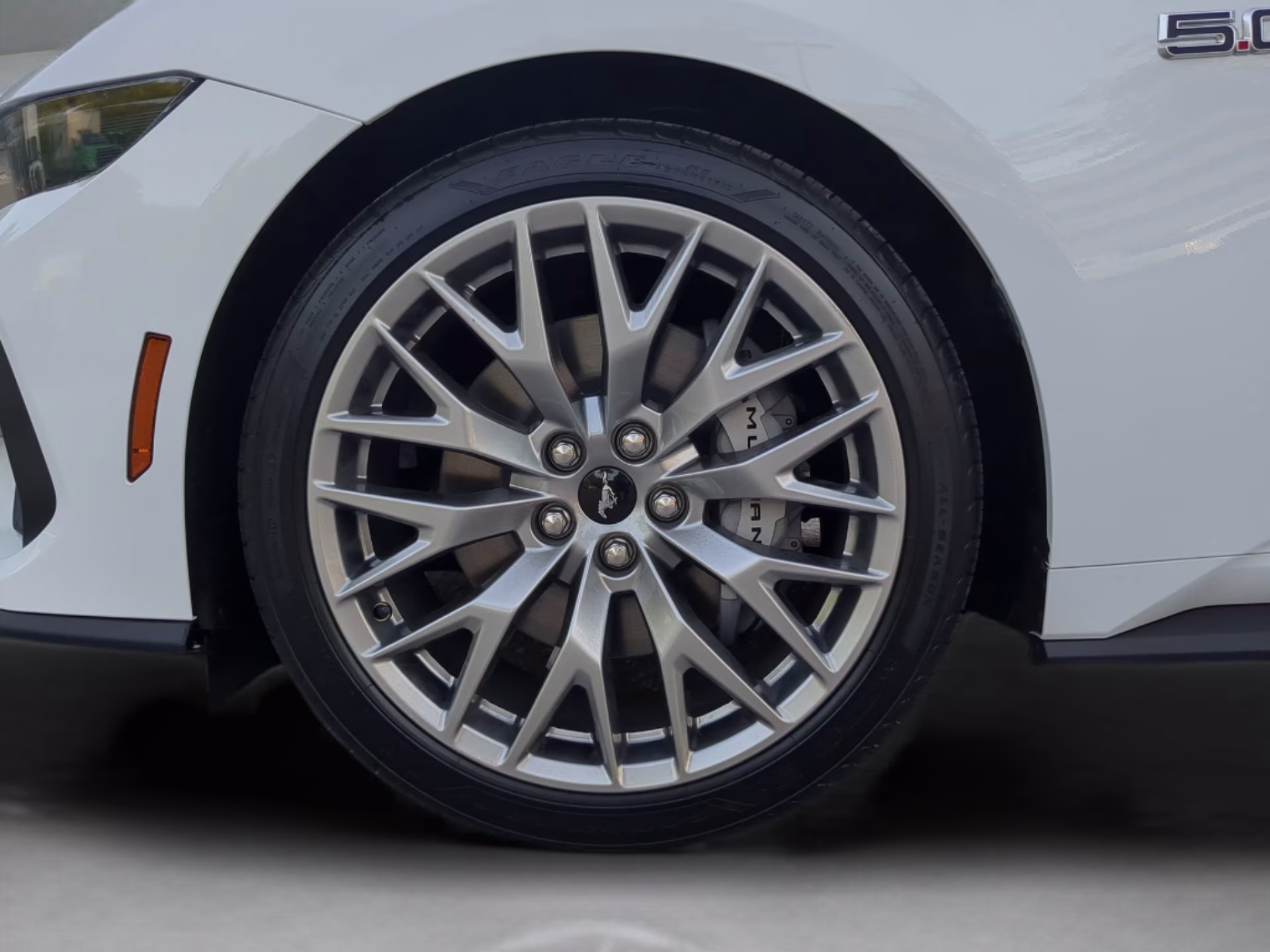 2026 Oxford White Ford Mustang GT Premium RWD Coupe