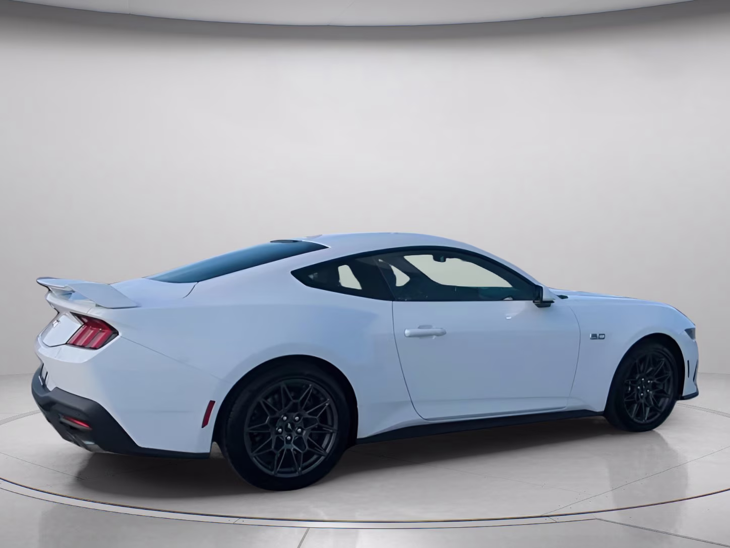 2026 Oxford White Ford Mustang GT Premium RWD Coupe
