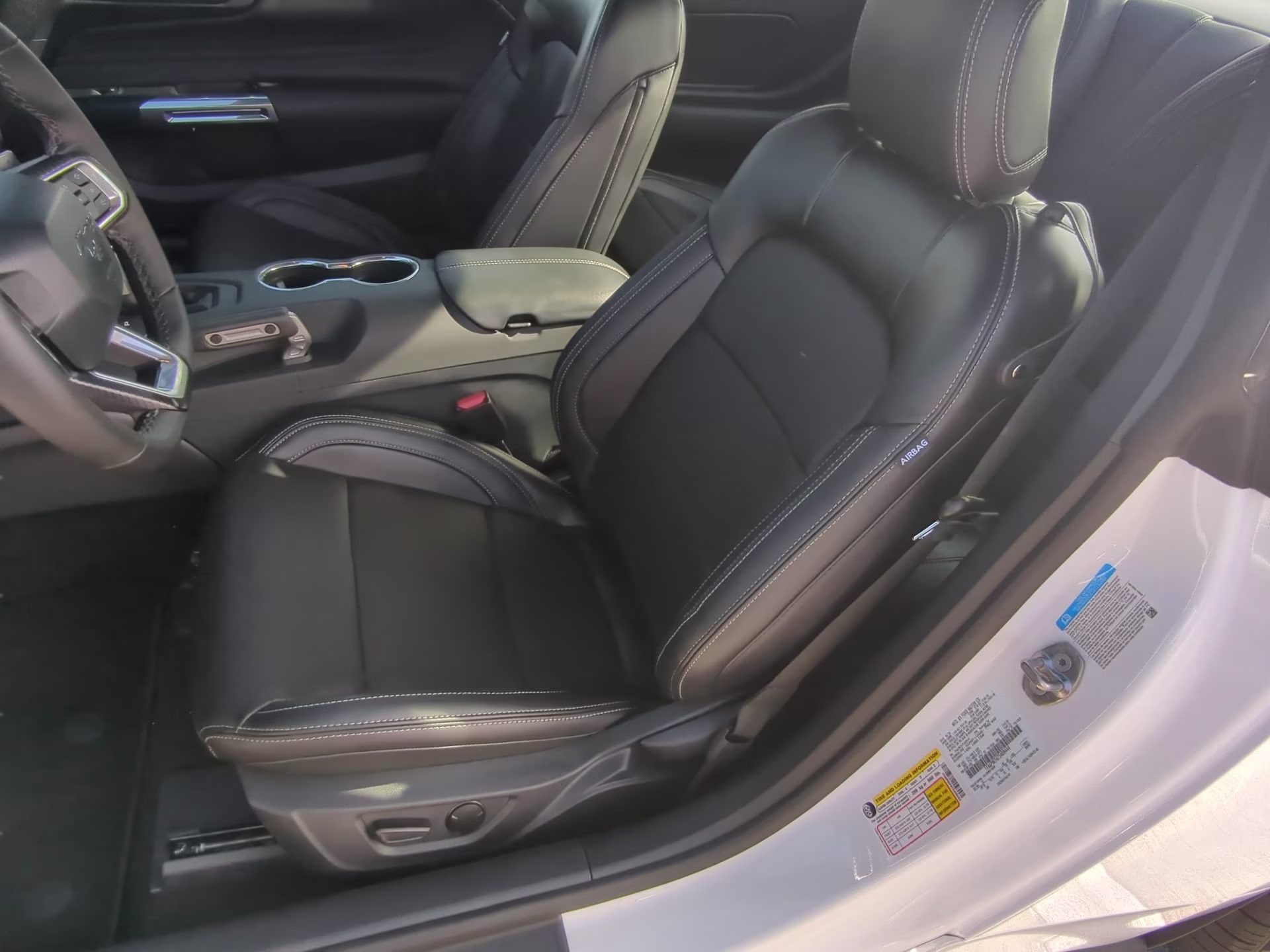 2026 Oxford White Ford Mustang GT Premium RWD Coupe
