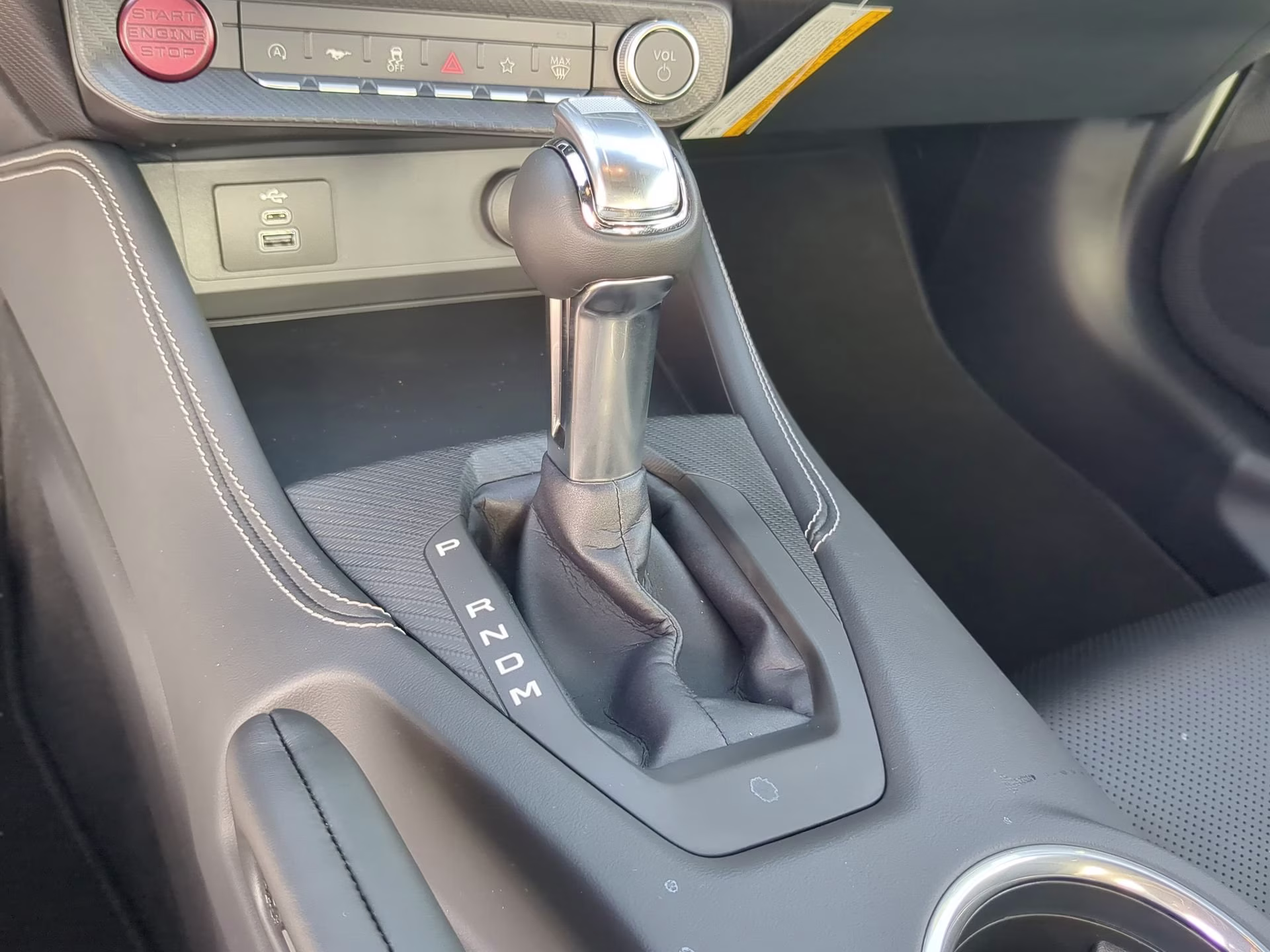 2026 Oxford White Ford Mustang GT Premium RWD Coupe