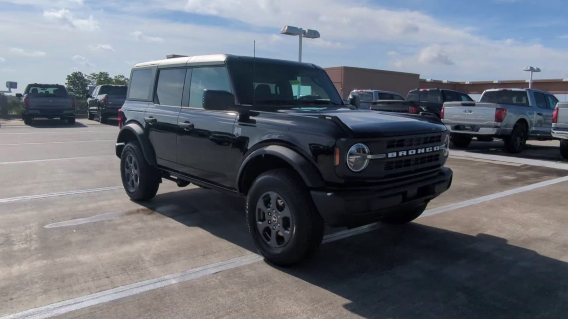 2026 Shadow Black Ford Bronco Big Bend 4X4 Convertible