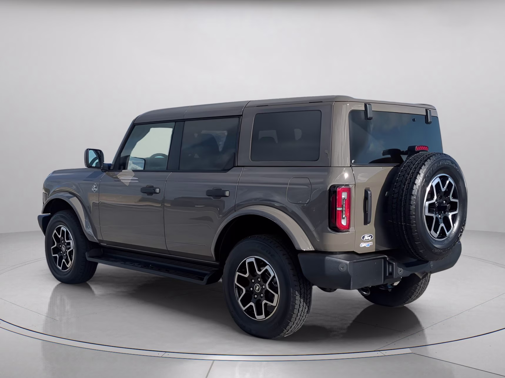 2026 Marsh Gray Ford Bronco Outer Banks 4X4 Convertible