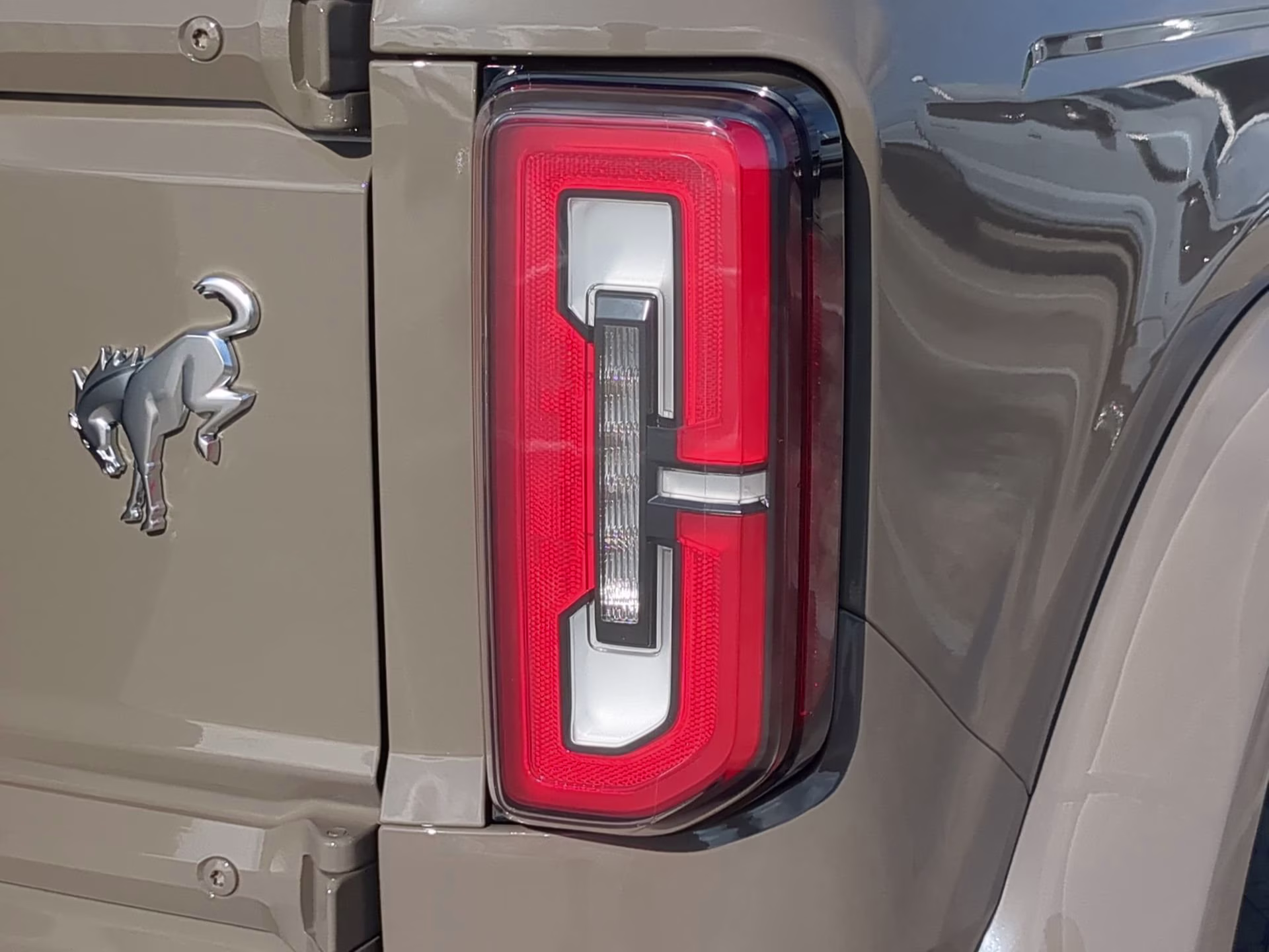 2026 Marsh Gray Ford Bronco Outer Banks 4X4 Convertible