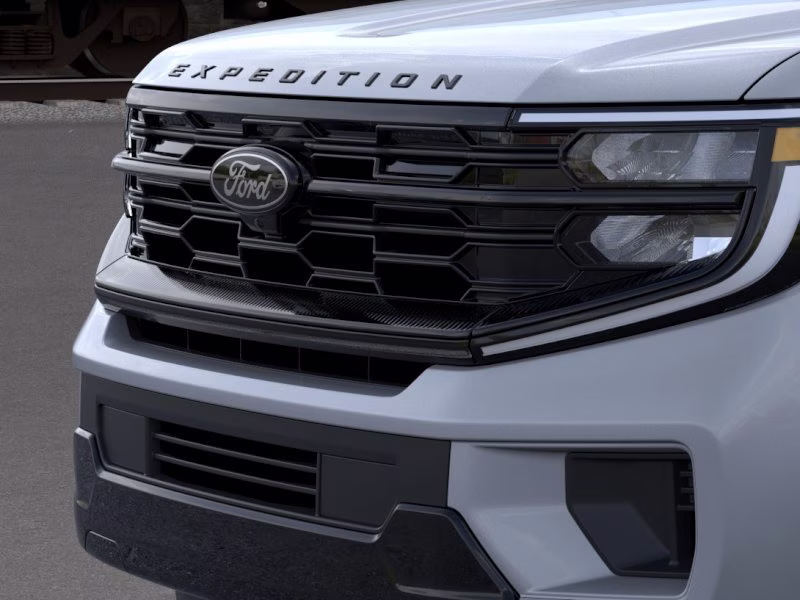2026 Glacier Gray Metallic Tri-Coat Ford Expedition Max Platinum 4X4 SUV