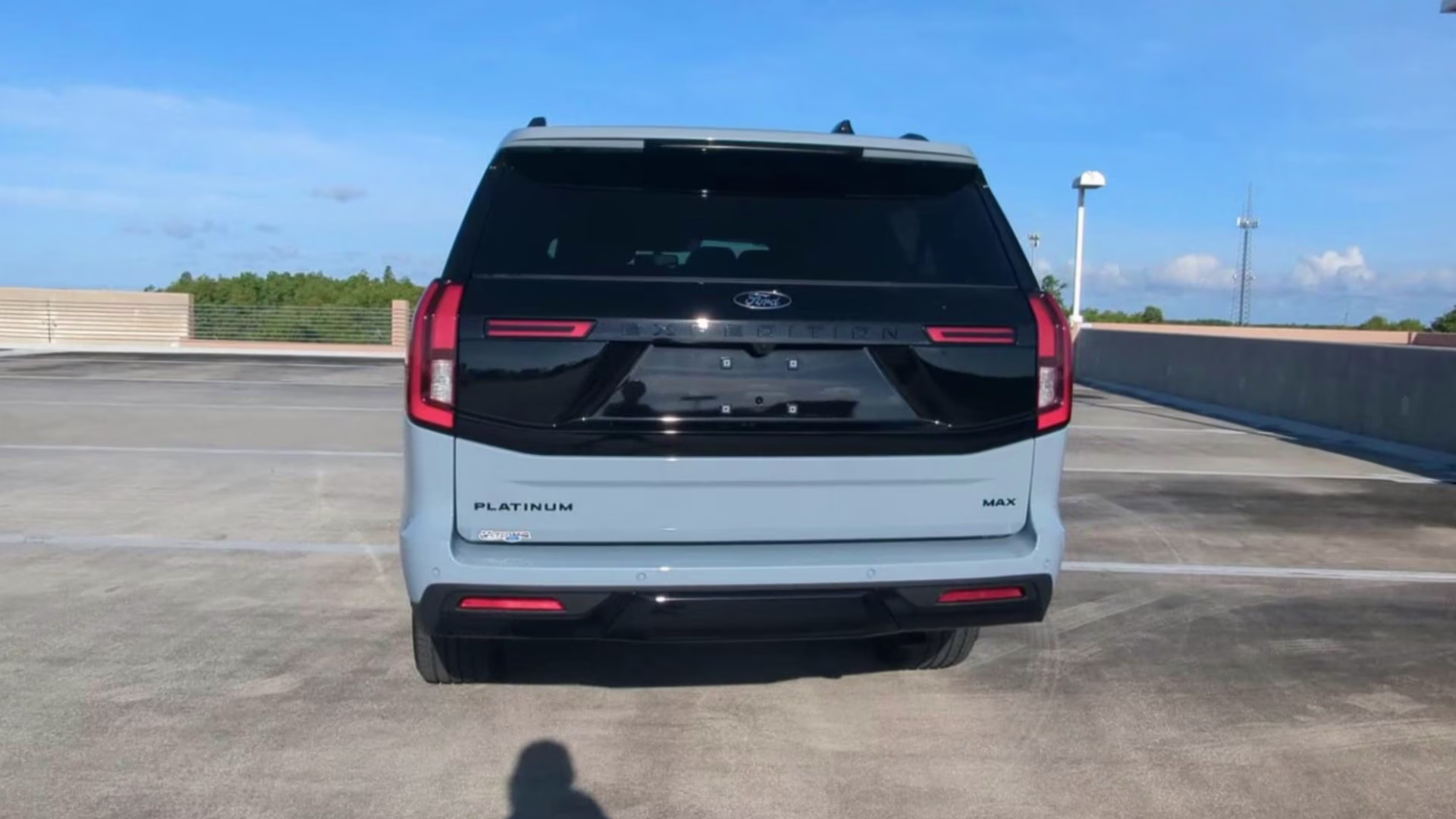 2026 Glacier Gray Metallic Tri-Coat Ford Expedition Max Platinum 4X4 SUV