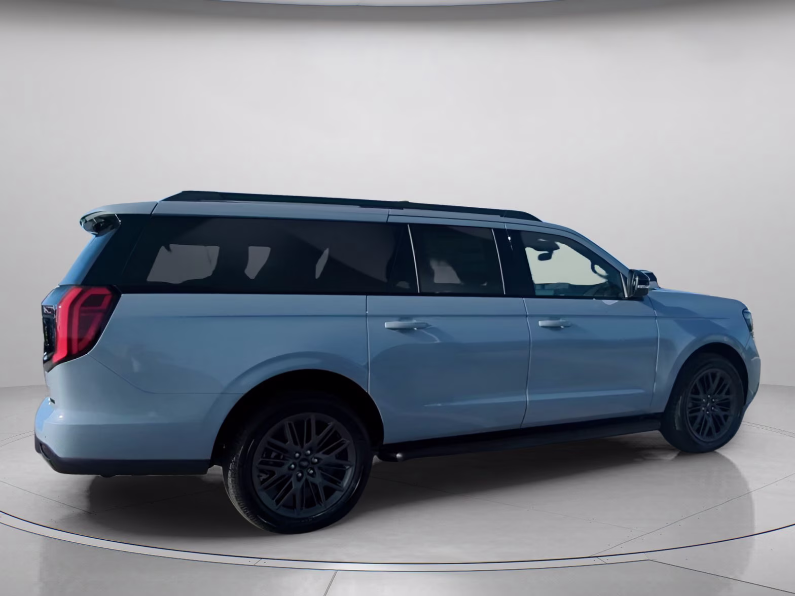 2026 Glacier Gray Metallic Tri-Coat Ford Expedition Max Platinum 4X4 SUV