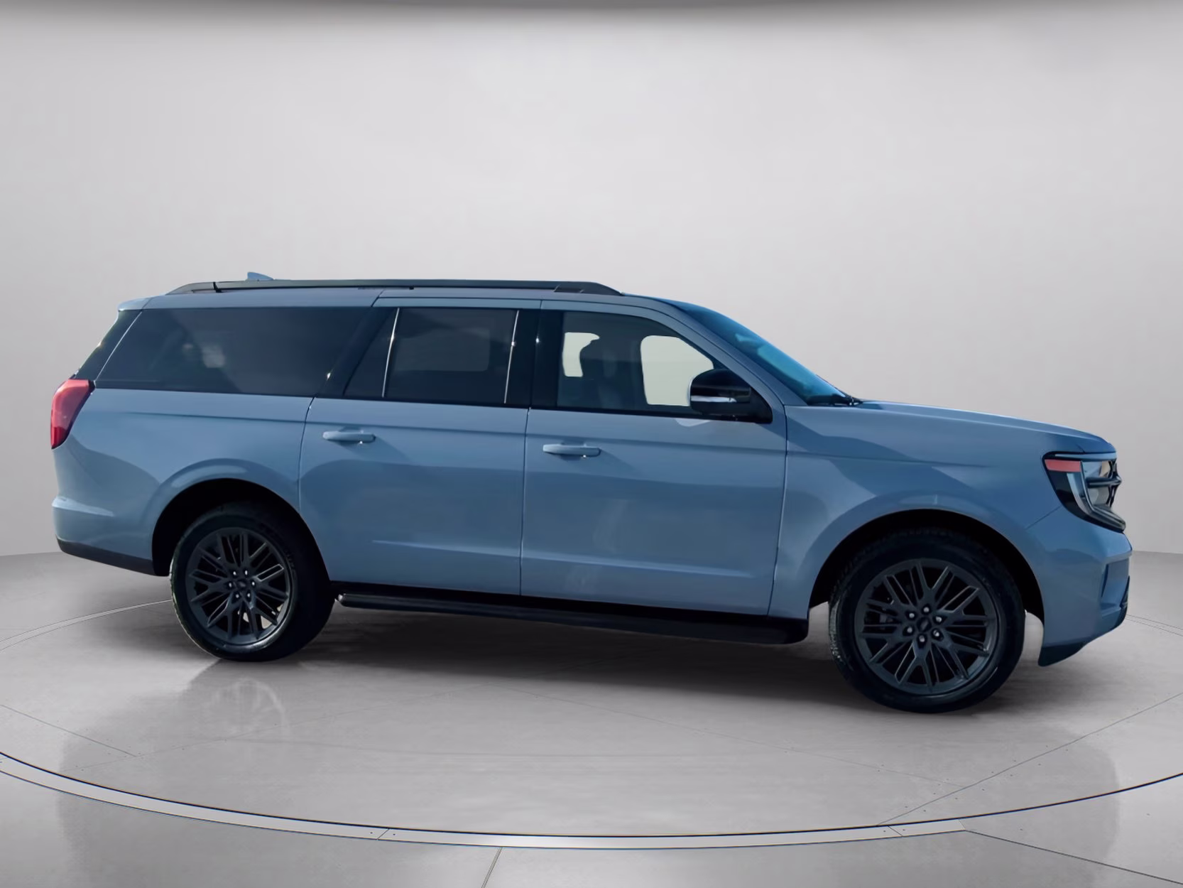2026 Glacier Gray Metallic Tri-Coat Ford Expedition Max Platinum 4X4 SUV