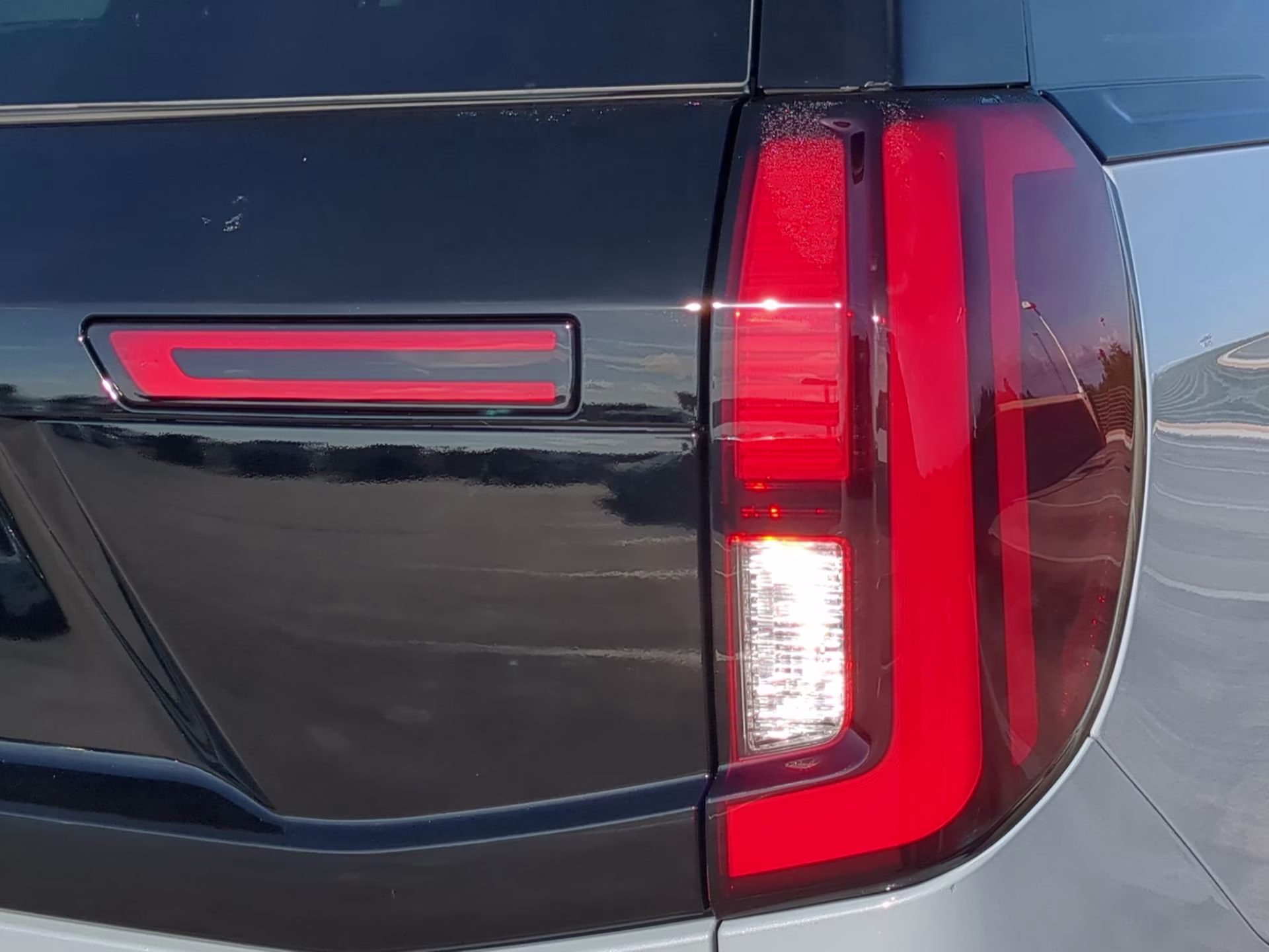 2026 Glacier Gray Metallic Tri-Coat Ford Expedition Max Platinum 4X4 SUV