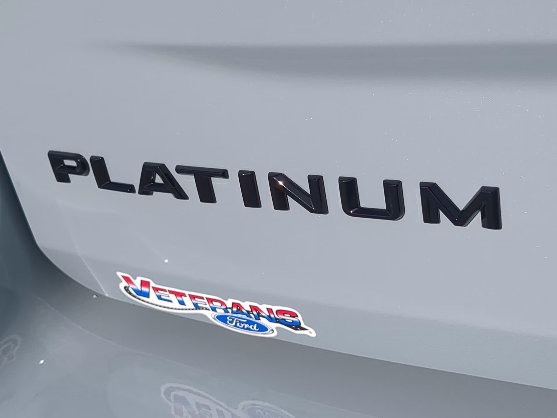 2026 Glacier Gray Metallic Tri-Coat Ford Expedition Max Platinum 4X4 SUV
