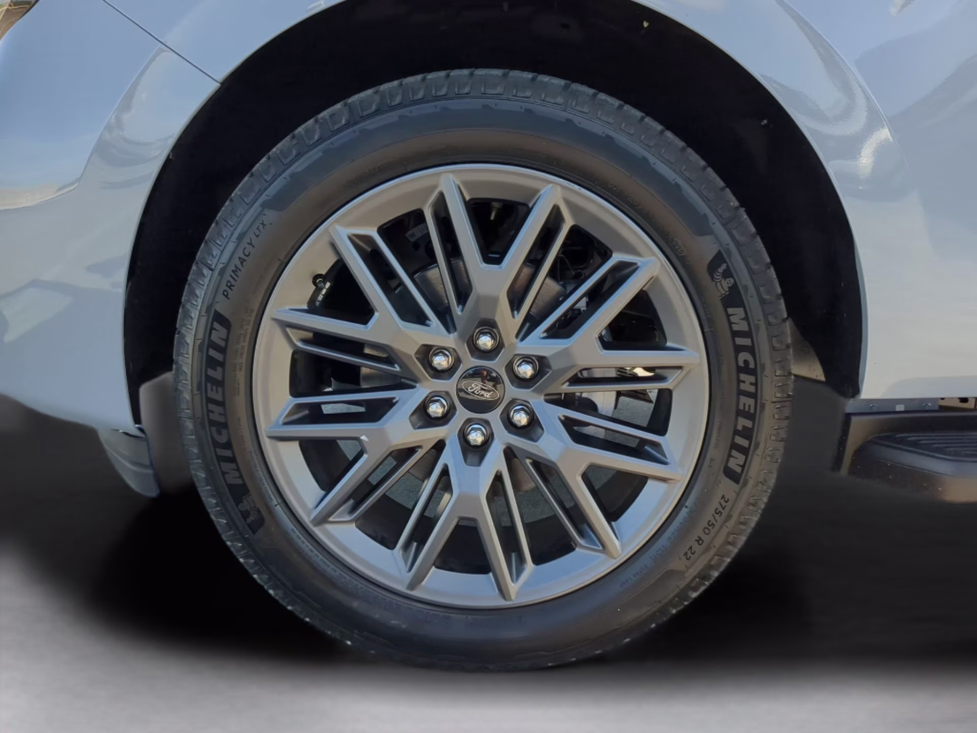 2026 Glacier Gray Metallic Tri-Coat Ford Expedition Max Platinum 4X4 SUV