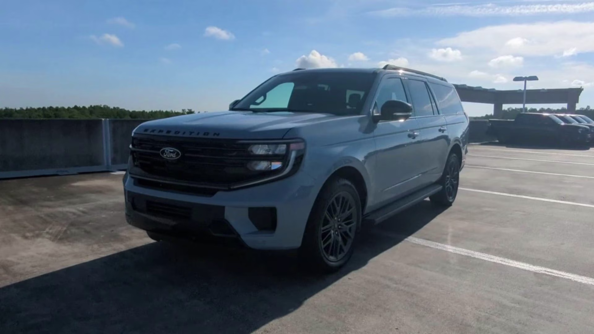 2026 Glacier Gray Metallic Tri-Coat Ford Expedition Max Platinum 4X4 SUV