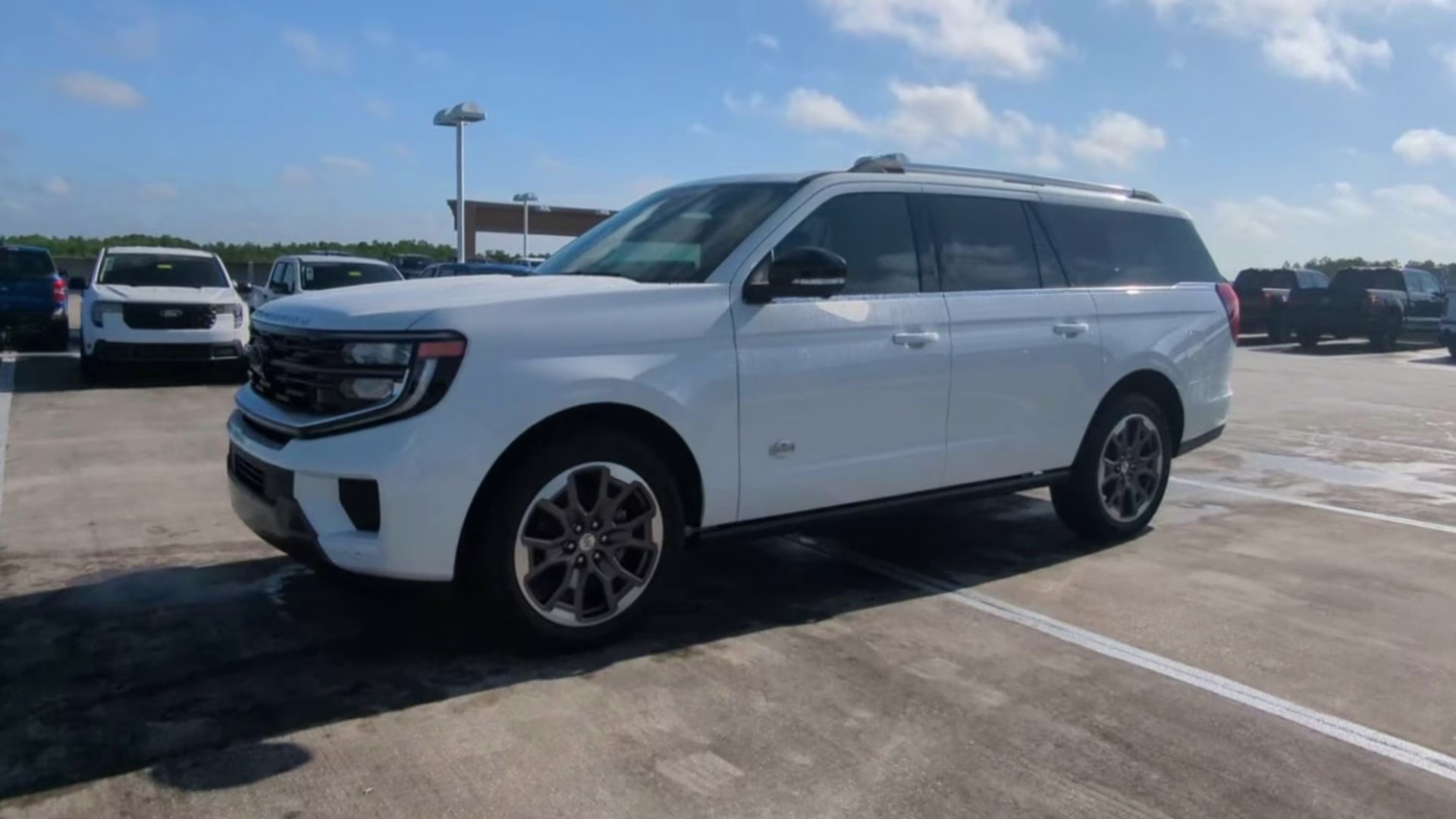 2026 Star White Metallic Tri-Coat Ford Expedition Max King Ranch 4X4 SUV