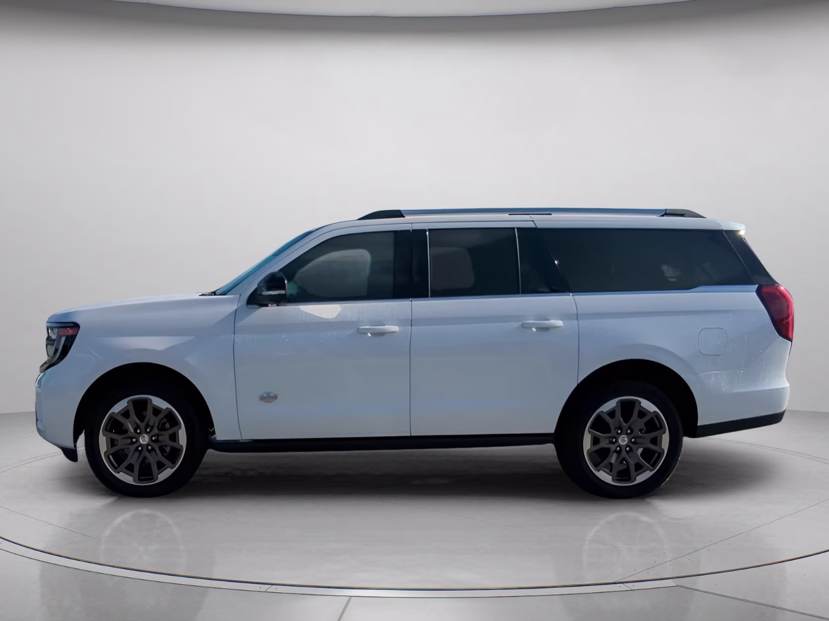 2026 Star White Metallic Tri-Coat Ford Expedition Max King Ranch 4X4 SUV