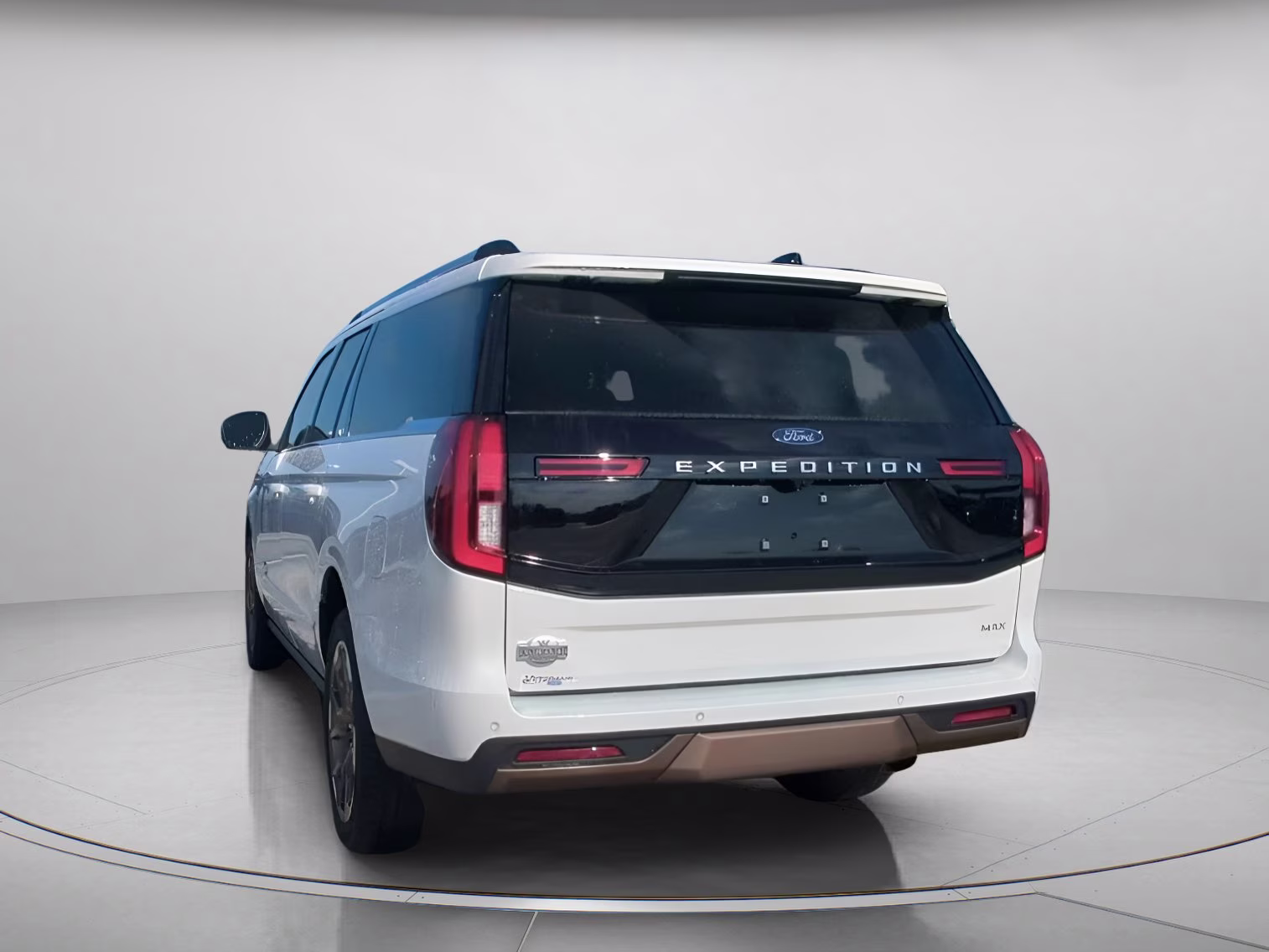 2026 Star White Metallic Tri-Coat Ford Expedition Max King Ranch 4X4 SUV