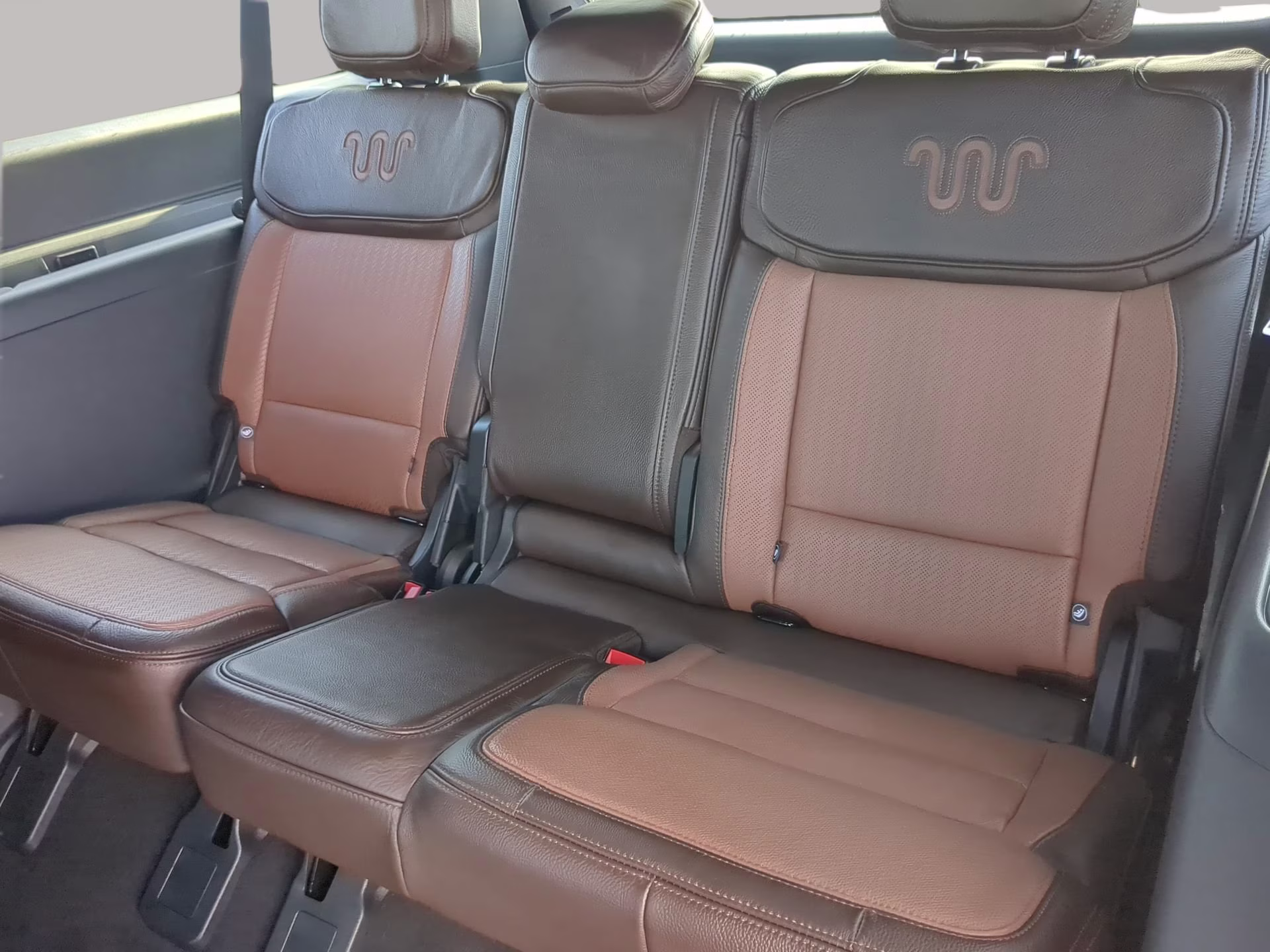 2026 Star White Metallic Tri-Coat Ford Expedition Max King Ranch 4X4 SUV