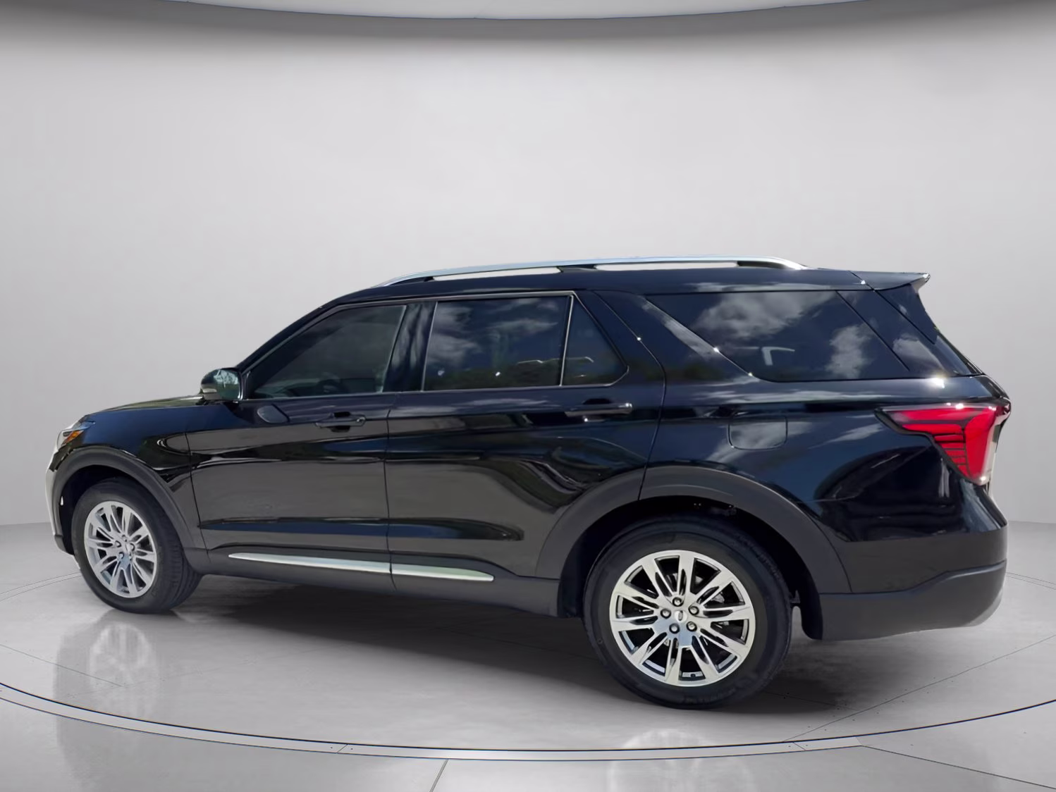 2026 Agate Black Metallic Ford Explorer Platinum RWD SUV