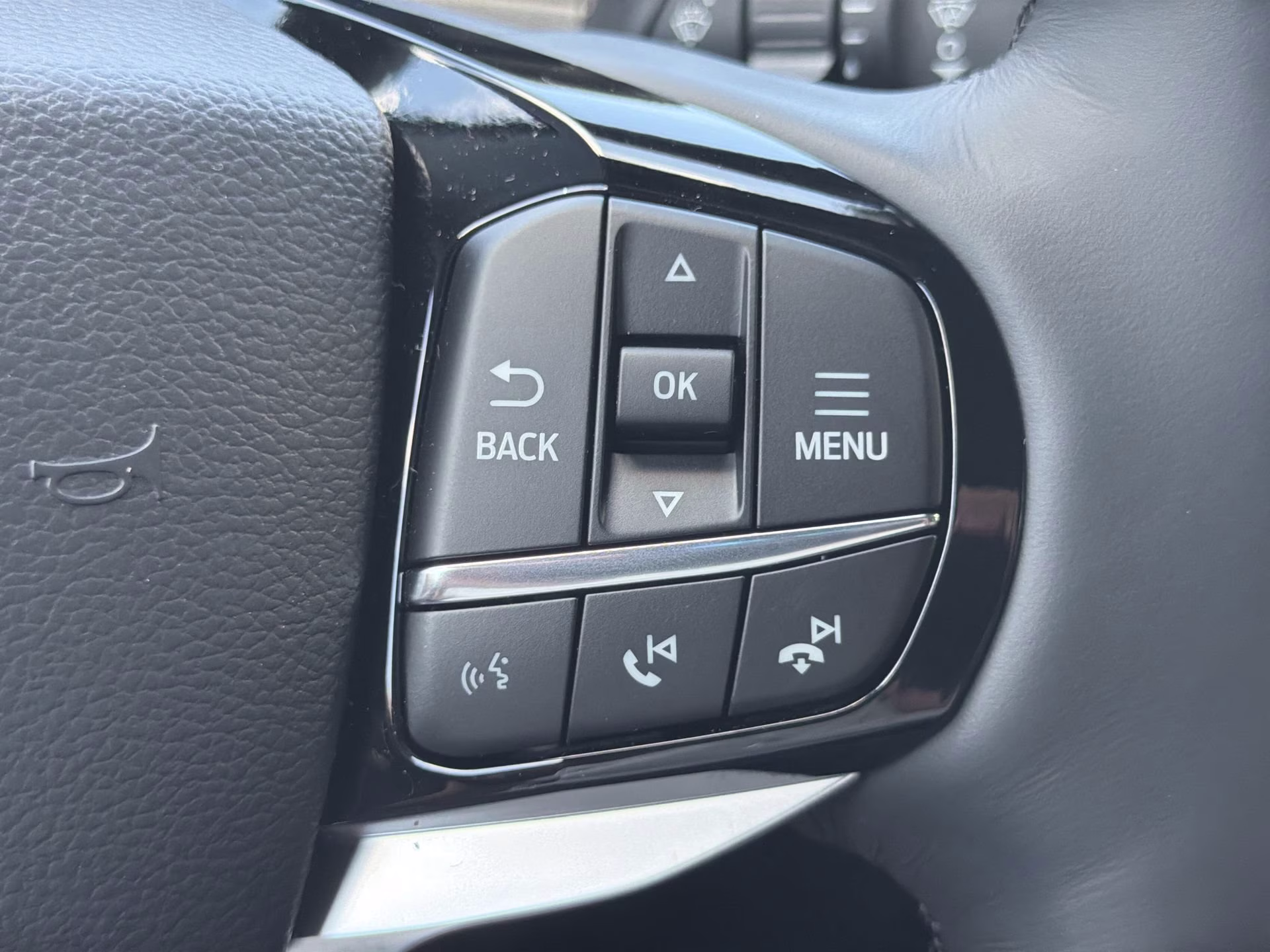 2026 Agate Black Metallic Ford Explorer Platinum RWD SUV
