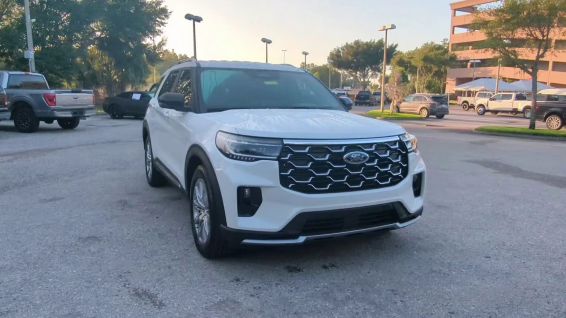 2026 Star White Metallic Tri-Coat Ford Explorer Platinum RWD SUV