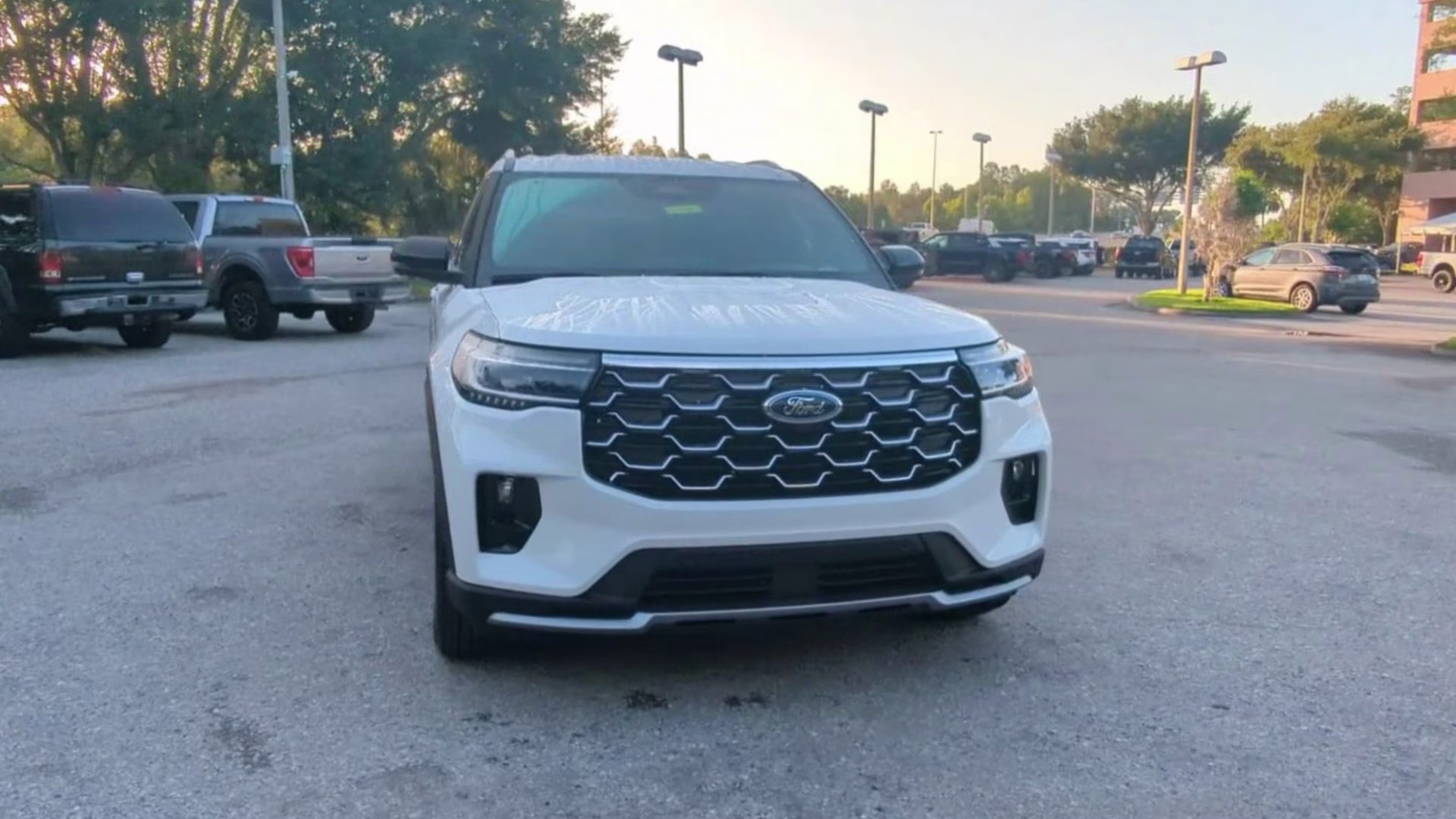 2026 Star White Metallic Tri-Coat Ford Explorer Platinum RWD SUV