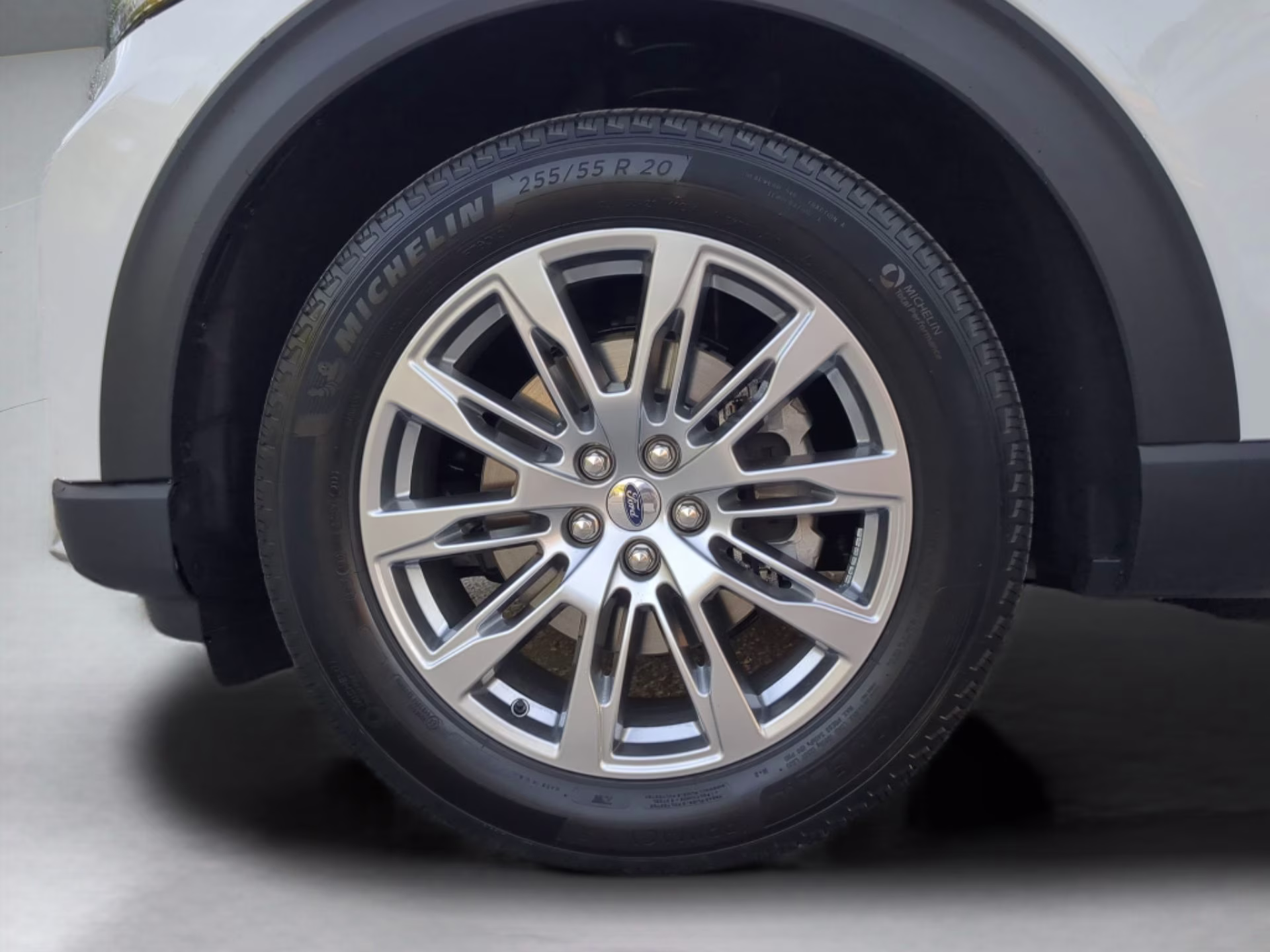 2026 Star White Metallic Tri-Coat Ford Explorer Platinum RWD SUV