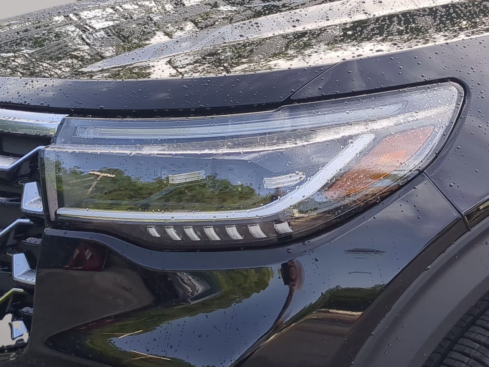2026 Agate Black Metallic Ford Explorer Platinum 4X4 SUV