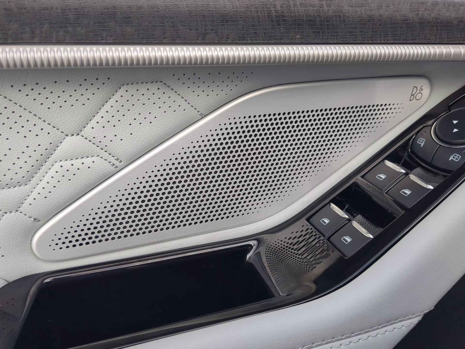 2026 Agate Black Metallic Ford Explorer Platinum 4X4 SUV