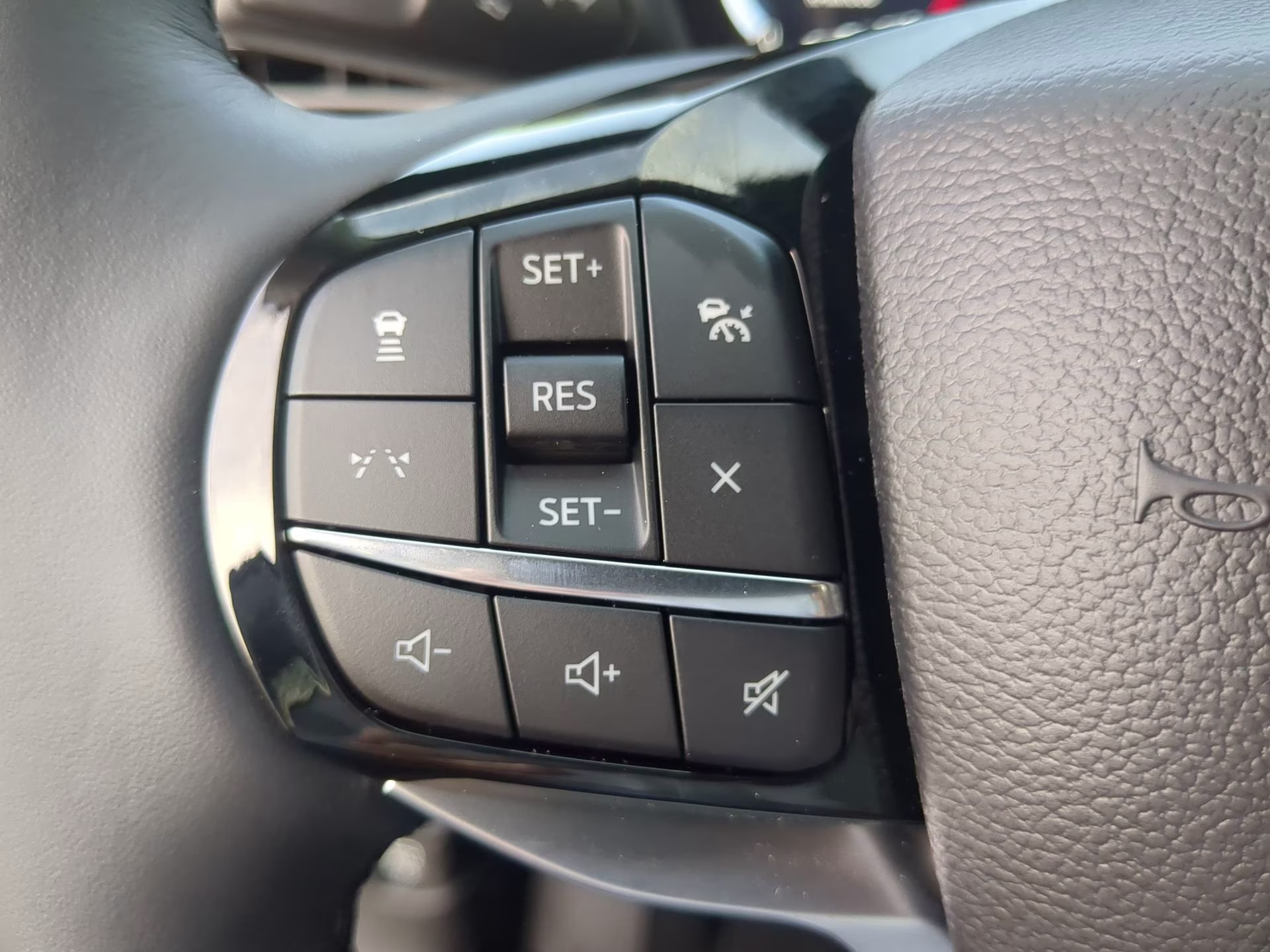 2026 Agate Black Metallic Ford Explorer Platinum 4X4 SUV