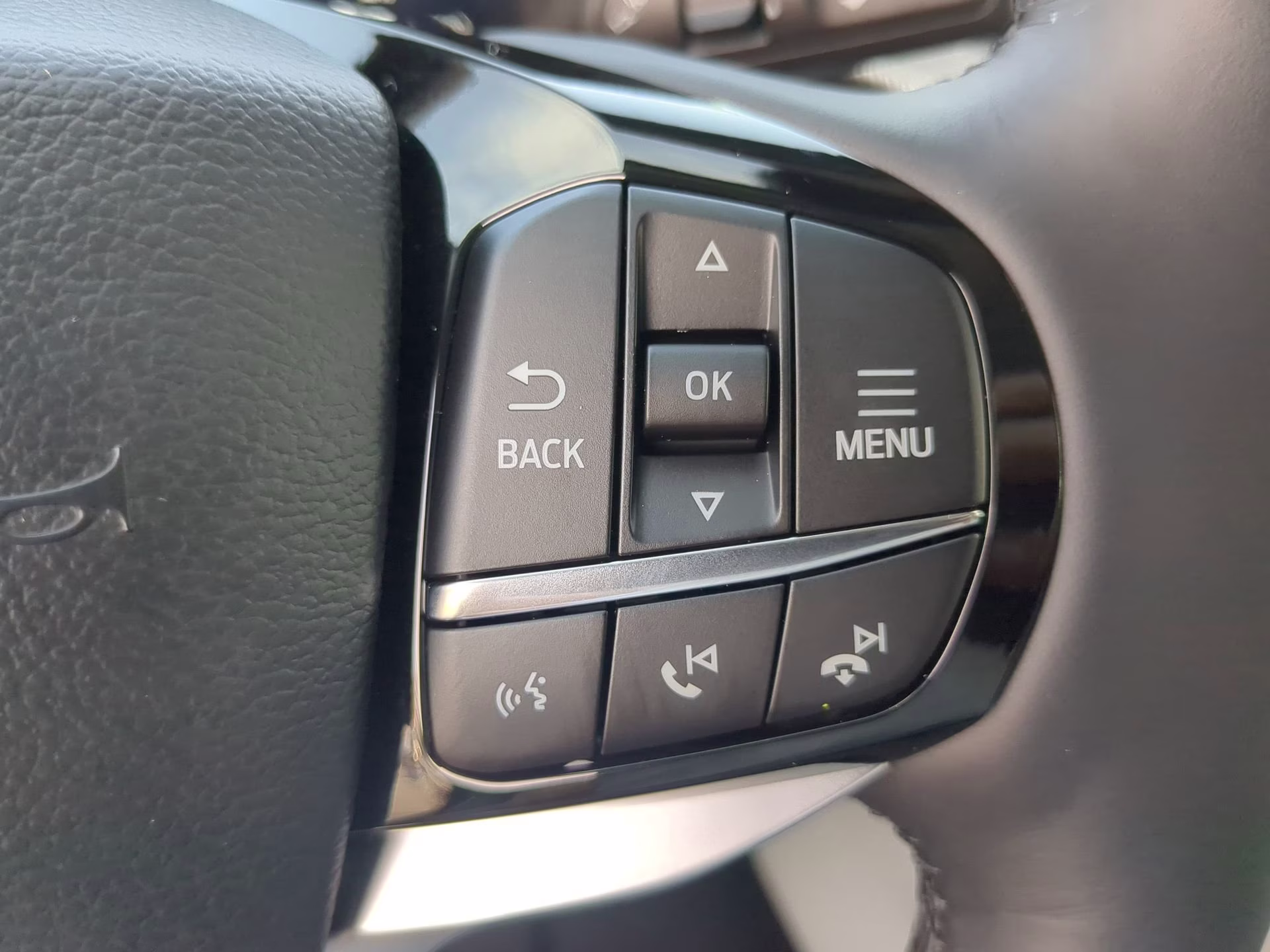 2026 Agate Black Metallic Ford Explorer Platinum 4X4 SUV
