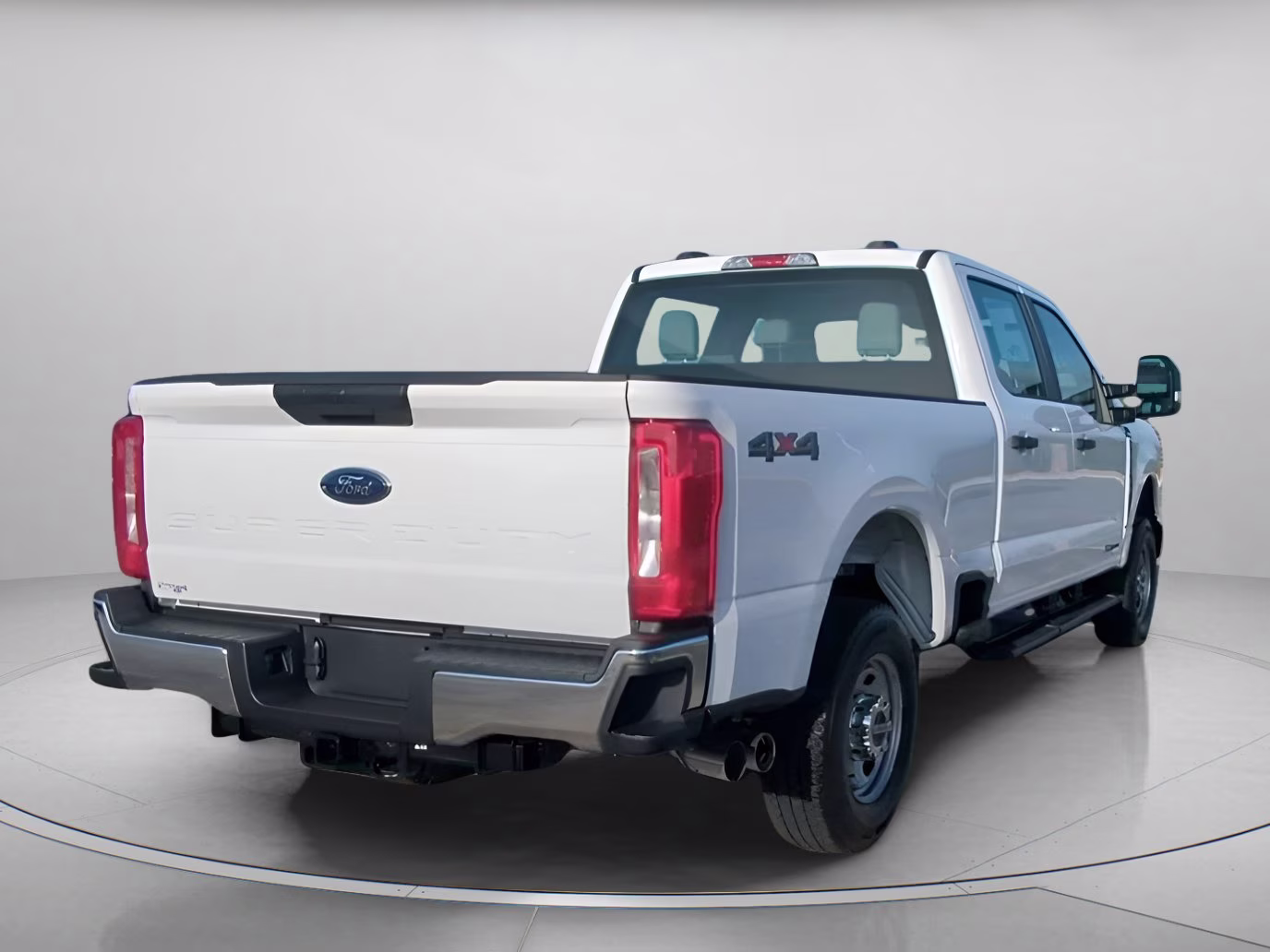 2026 Oxford White Ford Super Duty F-250 SRW XL Crew Cab Pickup 4X4 Truck