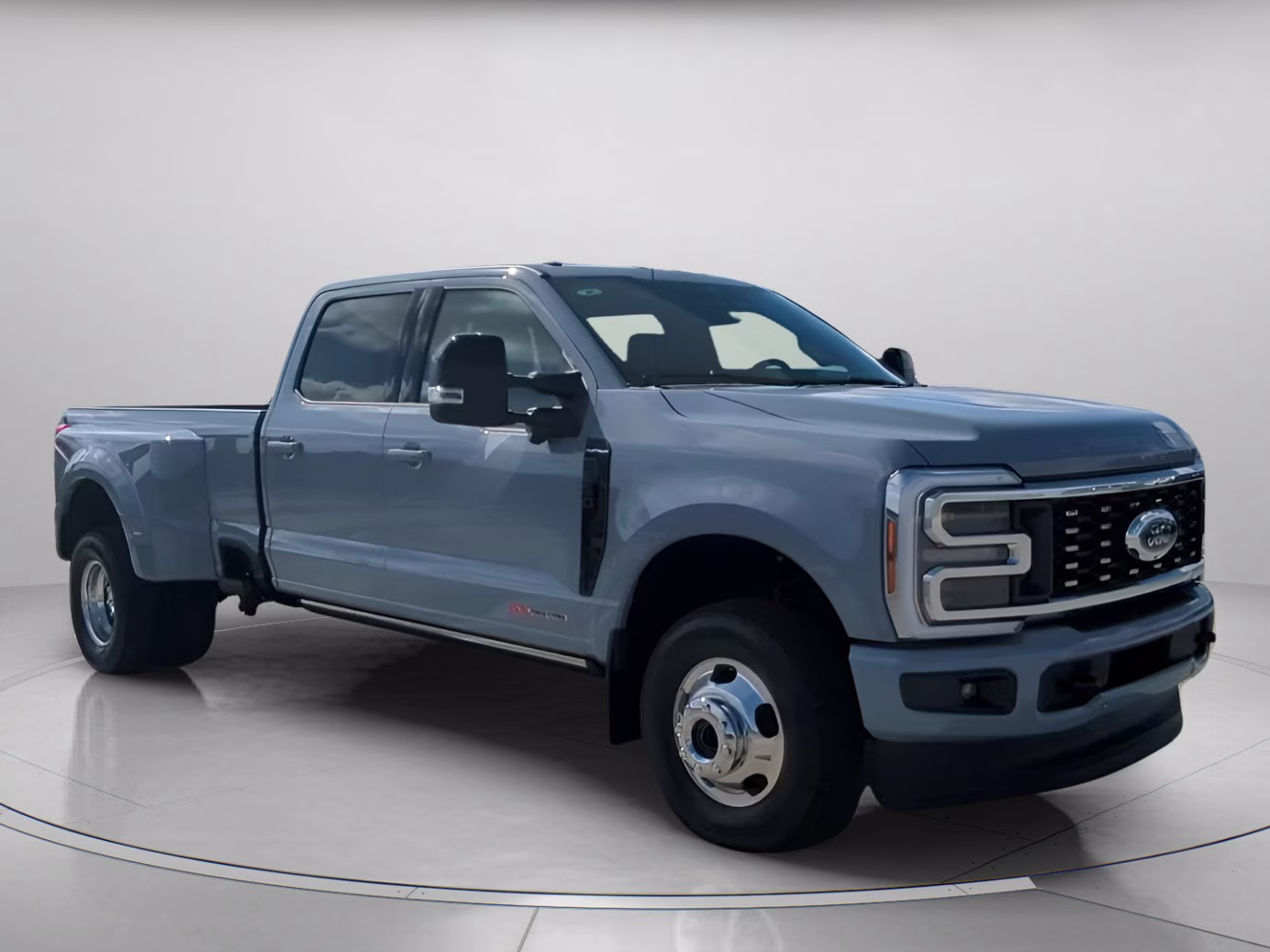 2026 Glacier Gray Metallic Tricoat Ford Super Duty F-350 DRW Platinum Crew Cab Pickup 4X4 Truck