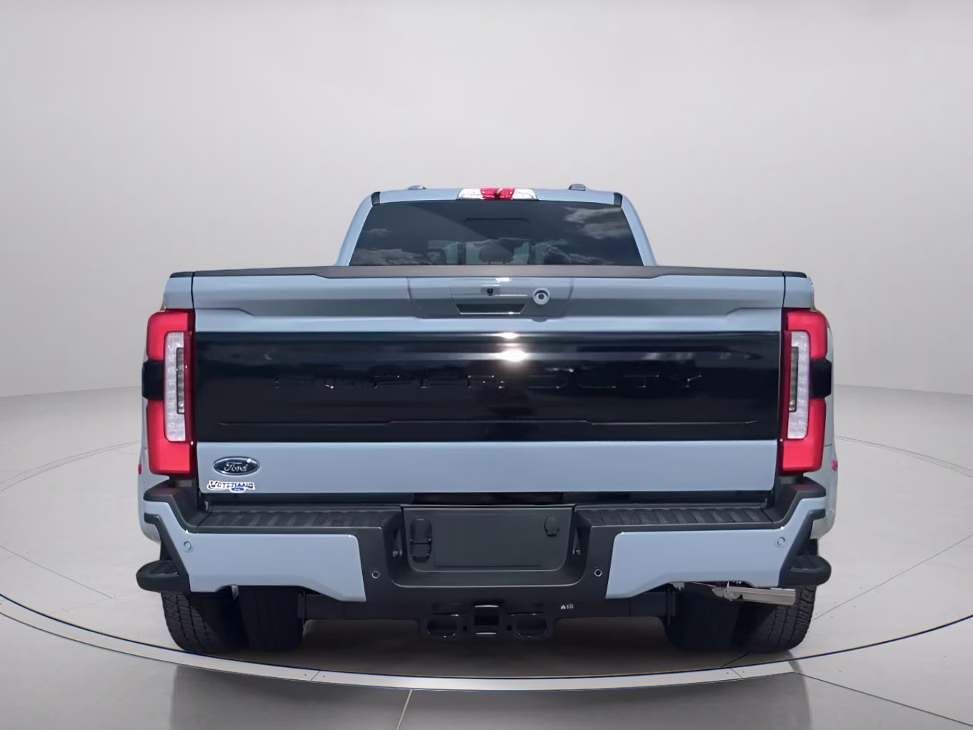 2026 Glacier Gray Metallic Tricoat Ford Super Duty F-350 DRW Platinum Crew Cab Pickup 4X4 Truck