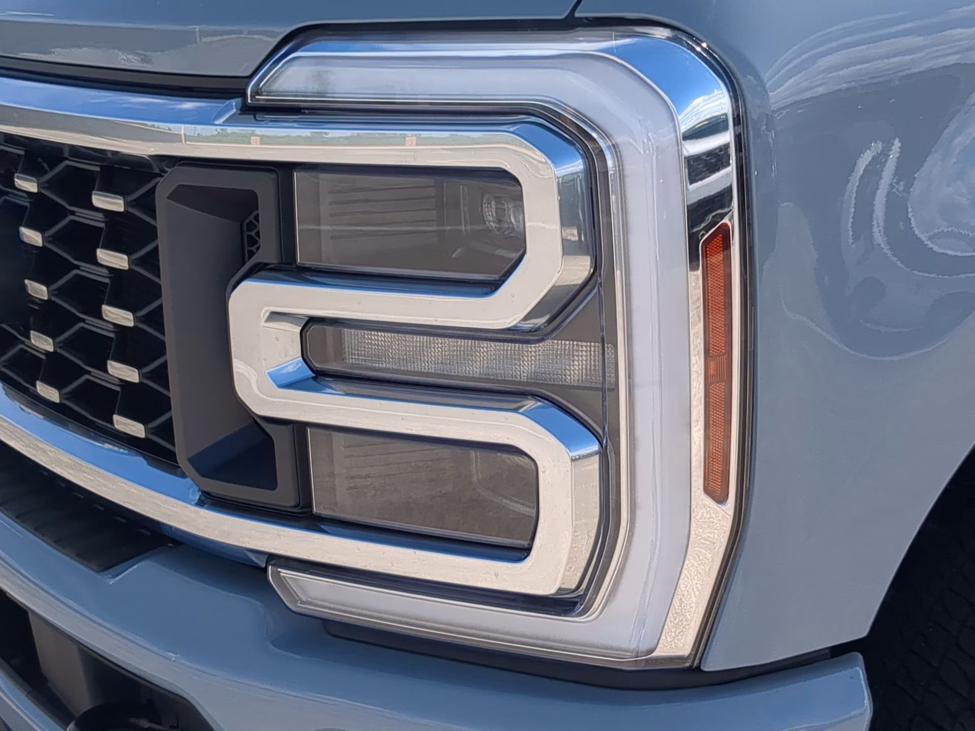 2026 Glacier Gray Metallic Tricoat Ford Super Duty F-350 DRW Platinum Crew Cab Pickup 4X4 Truck