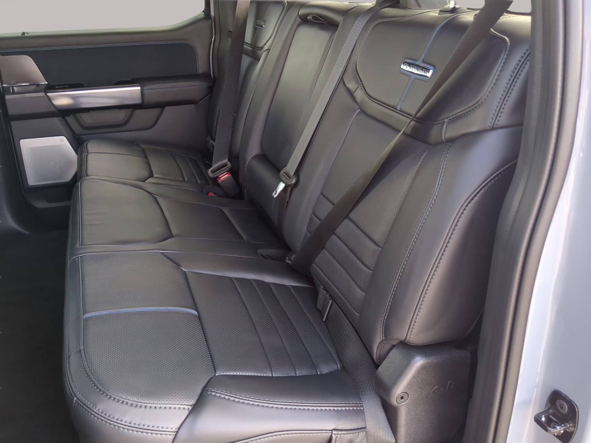 2026 Glacier Gray Metallic Tricoat Ford Super Duty F-350 DRW Platinum Crew Cab Pickup 4X4 Truck