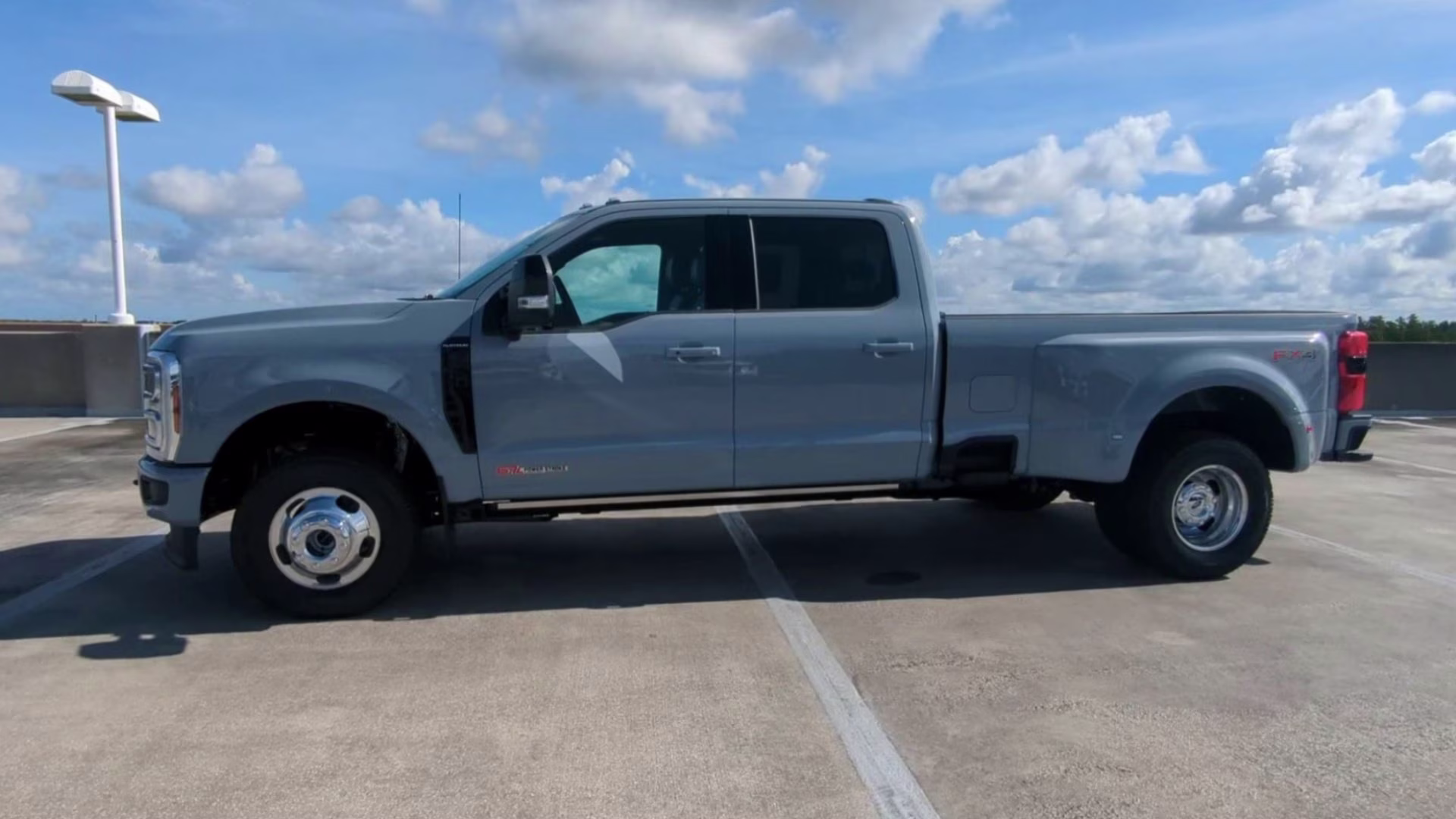 2026 Glacier Gray Metallic Tricoat Ford Super Duty F-350 DRW Platinum Crew Cab Pickup 4X4 Truck